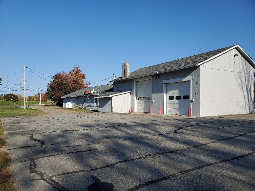 821 Houlton Road Property Photo 3