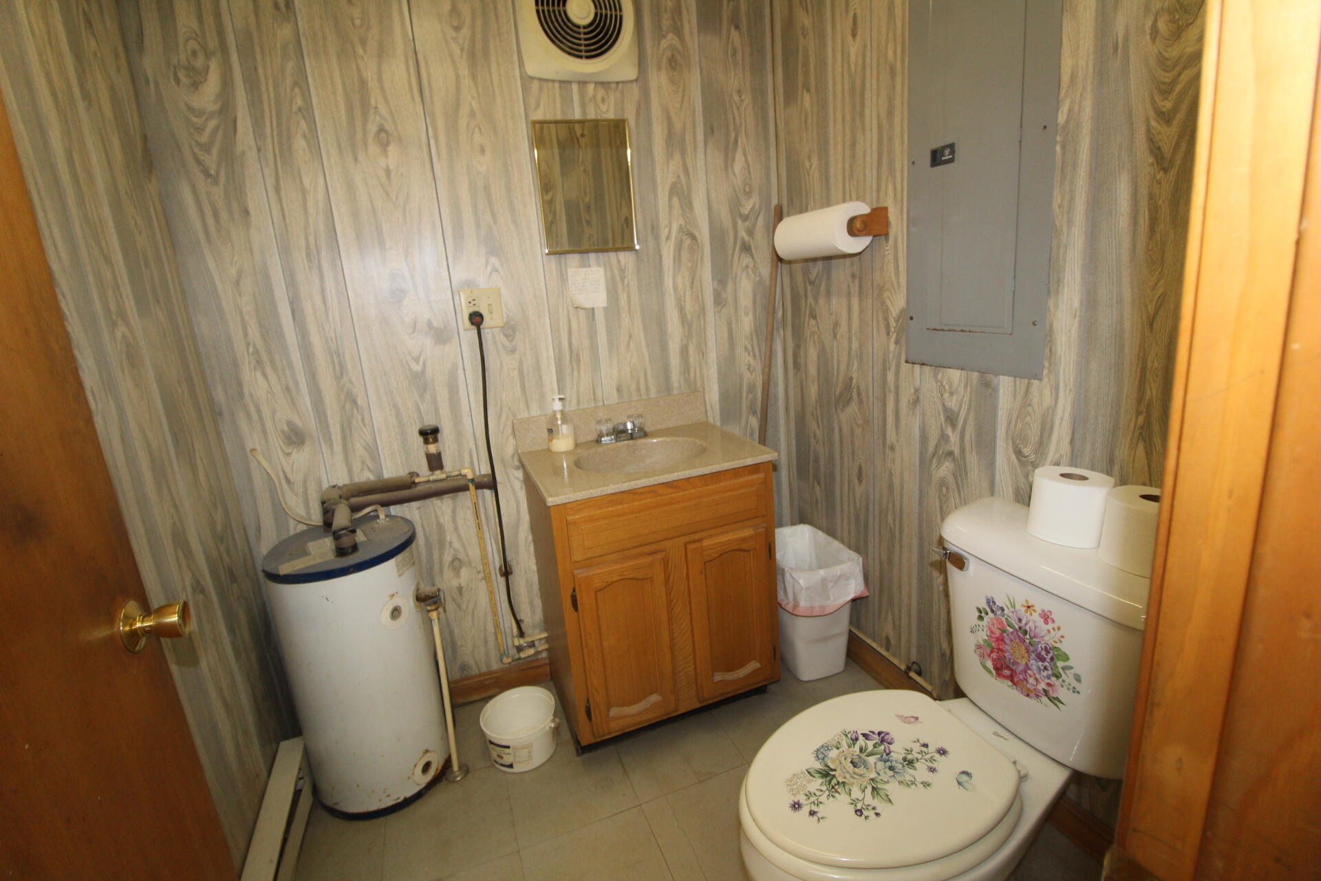 185 Belmont Avenue Property Photo 60
