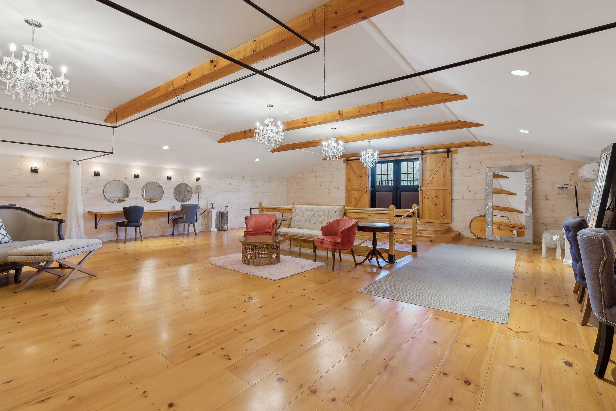 78 Hussey Hill Road Property Photo 41