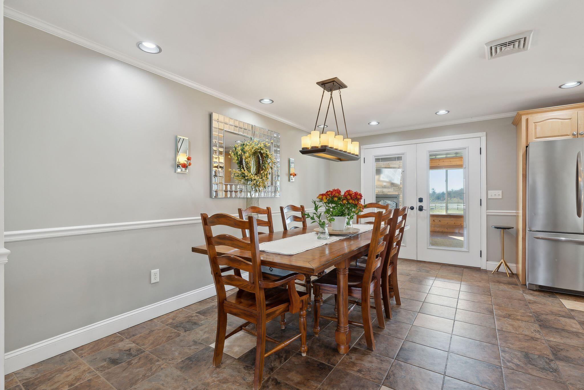 98 Hussey Hill Road Property Photo 32