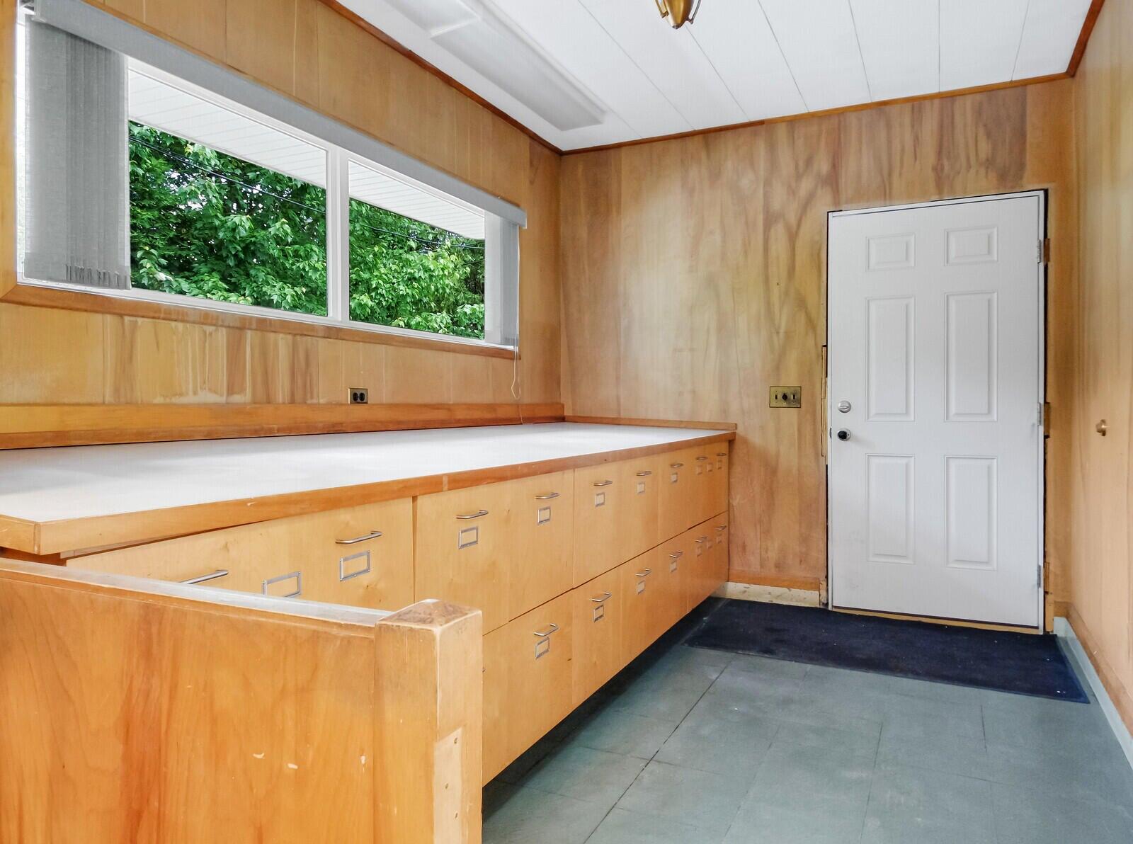 19 Greenwood Park Property Photo 7