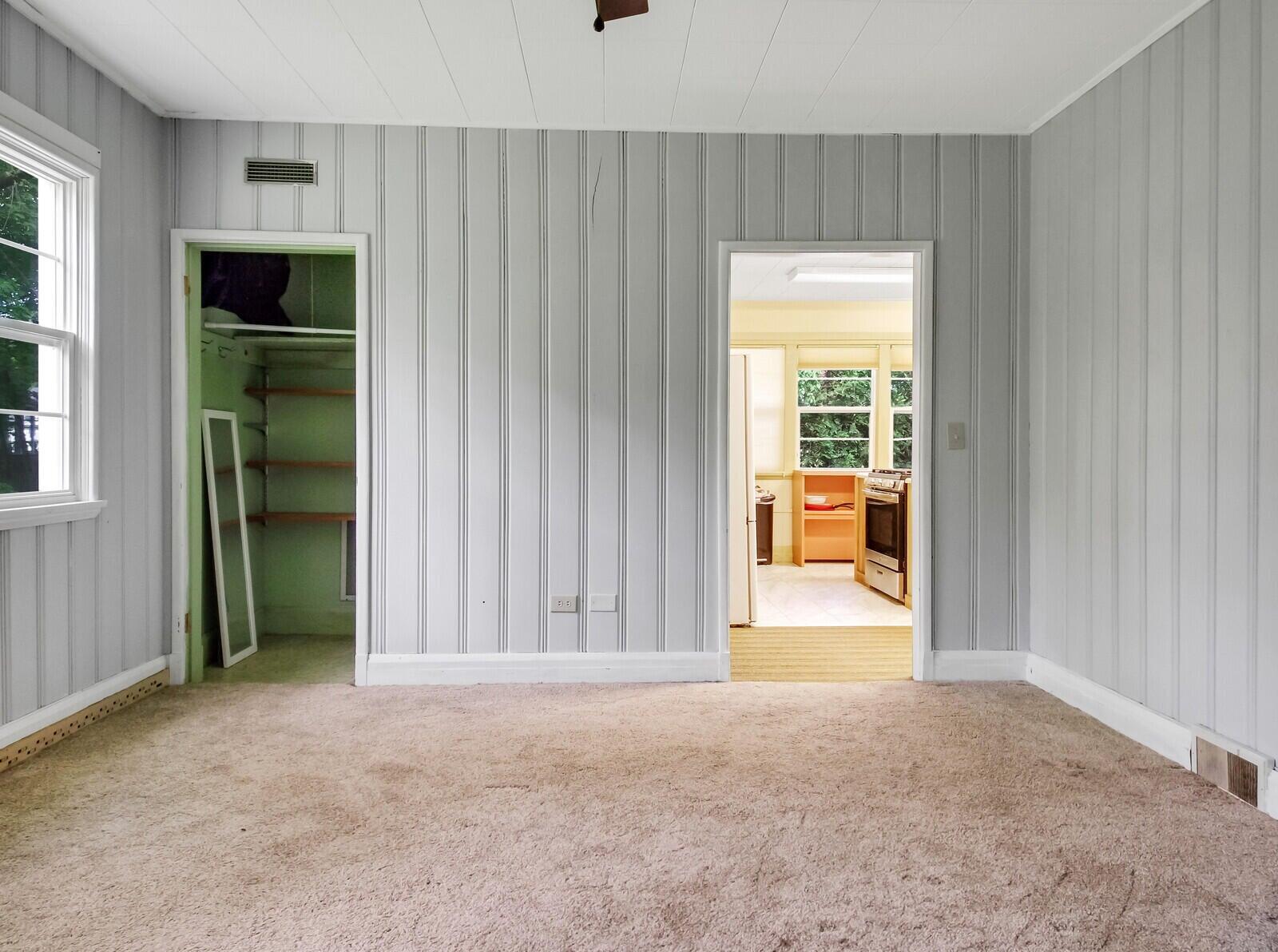 19 Greenwood Park Property Photo 15