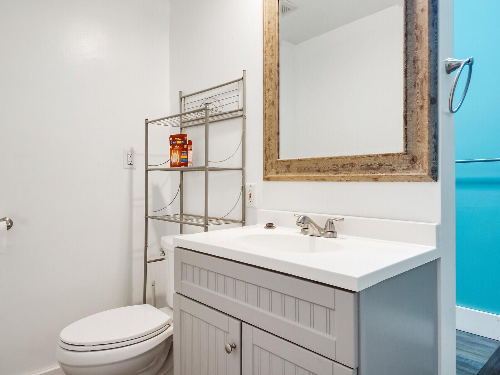 19 Greenwood Park Property Photo 17