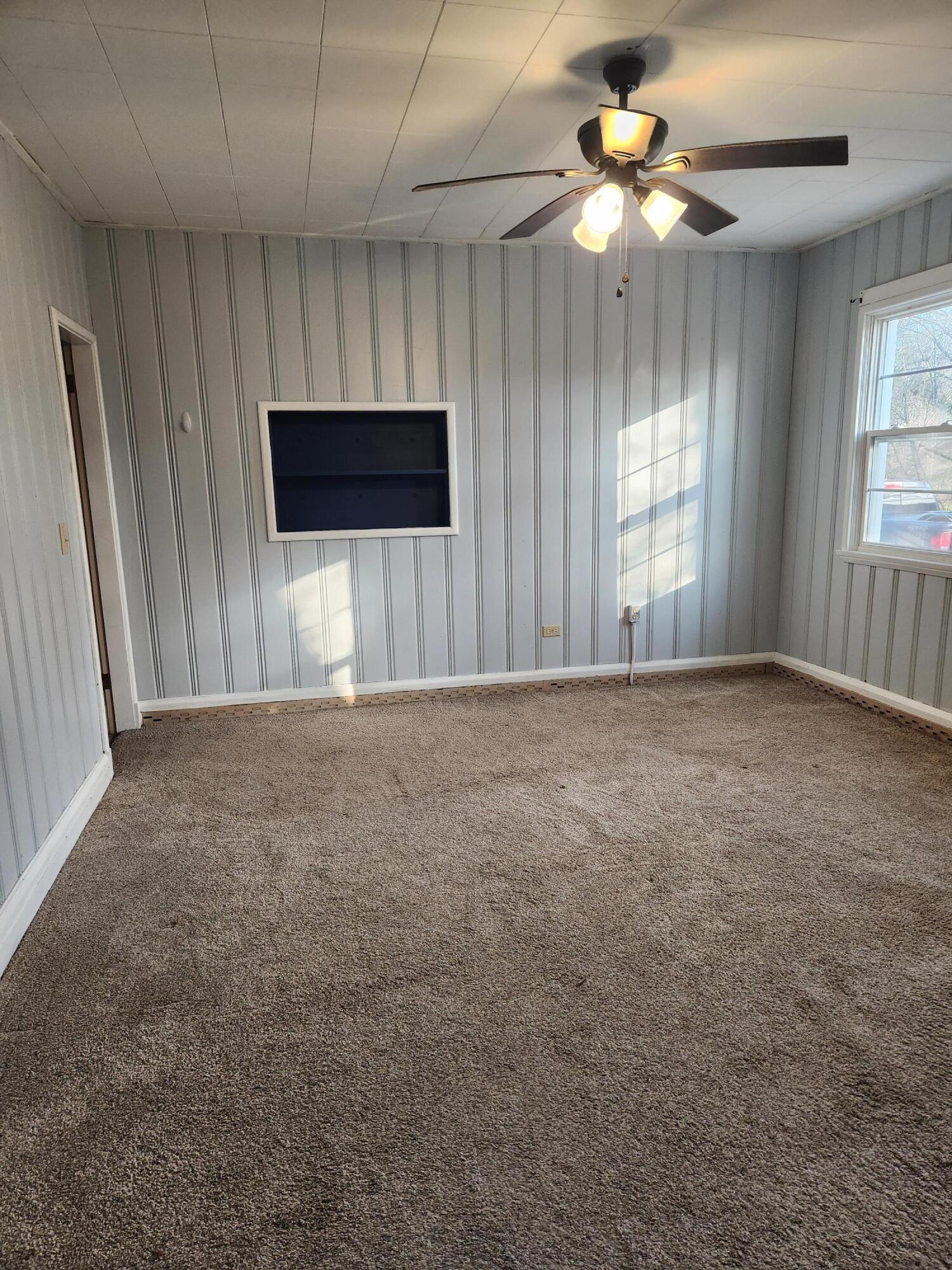 19 Greenwood Park Property Photo 32