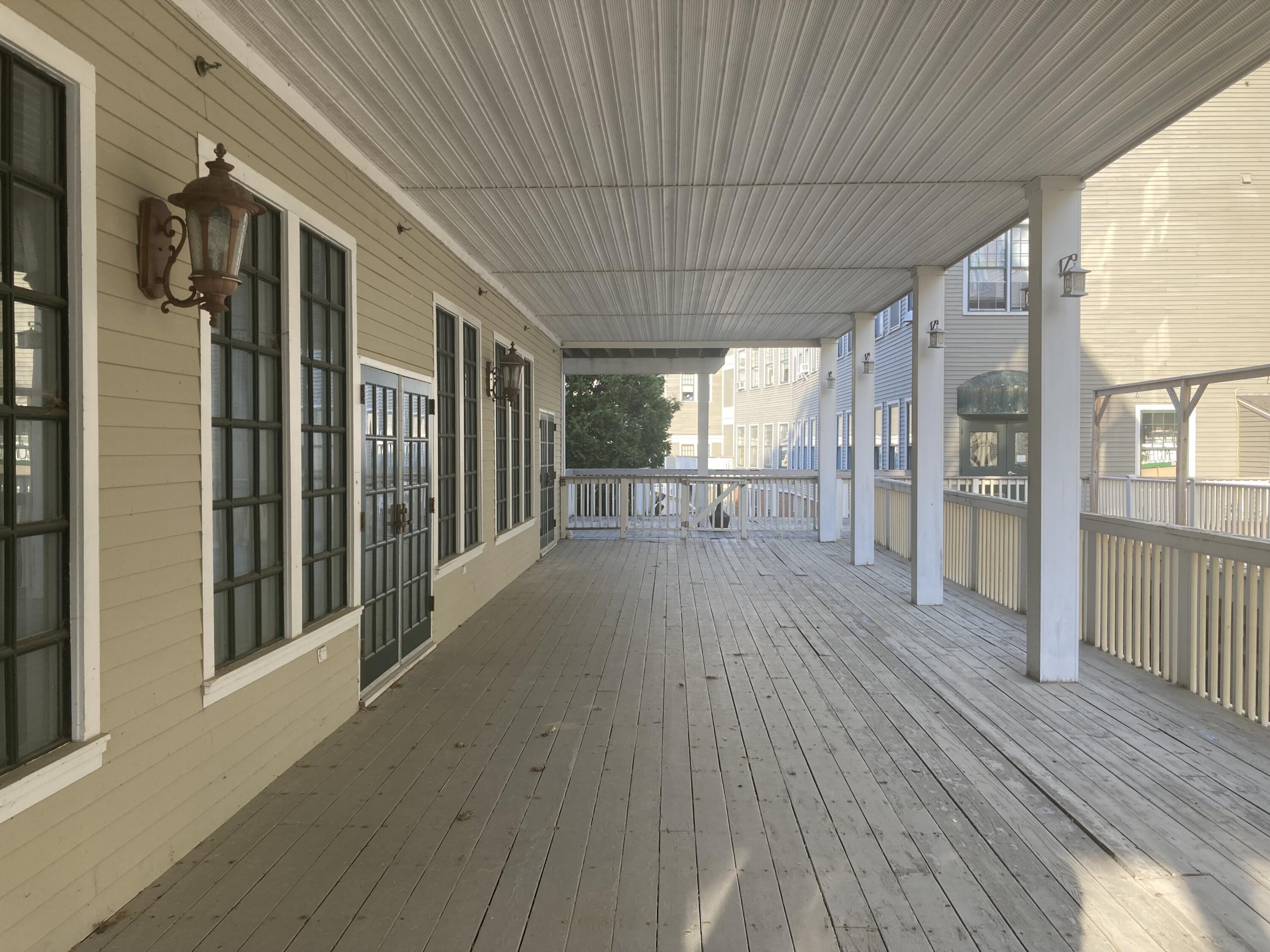 40 Washington Street Property Photo 5