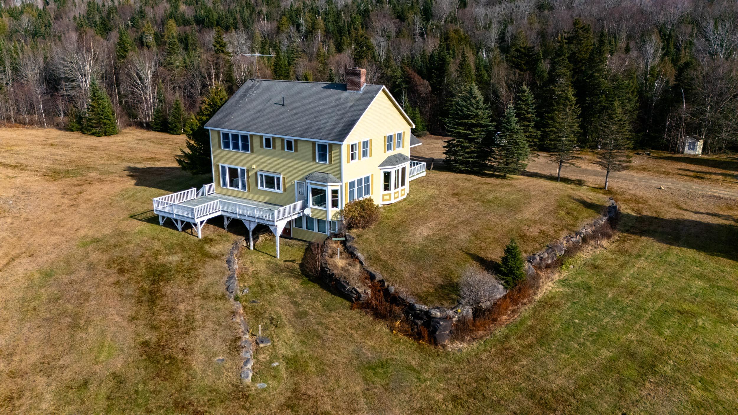 208 Old County Road Property Photo 7