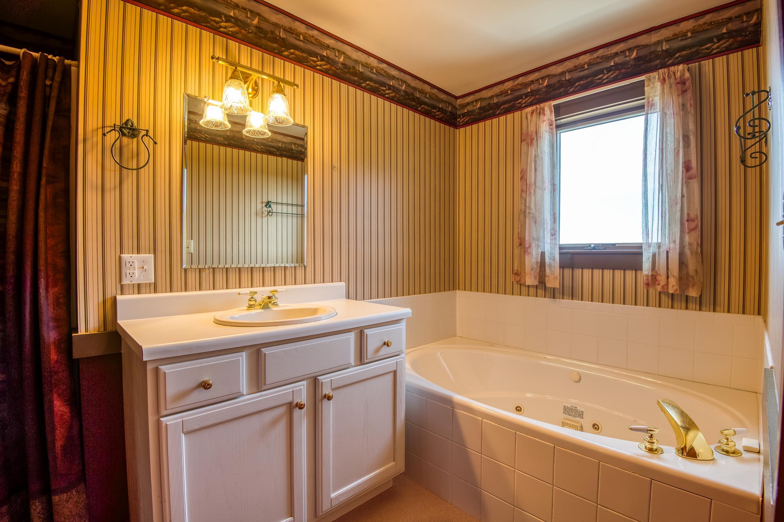208 Old County Road Property Photo 50