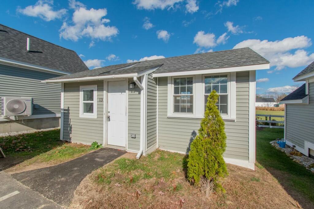 994 Portland Road Property Photo 1