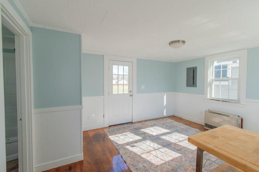 994 Portland Road Property Photo 9