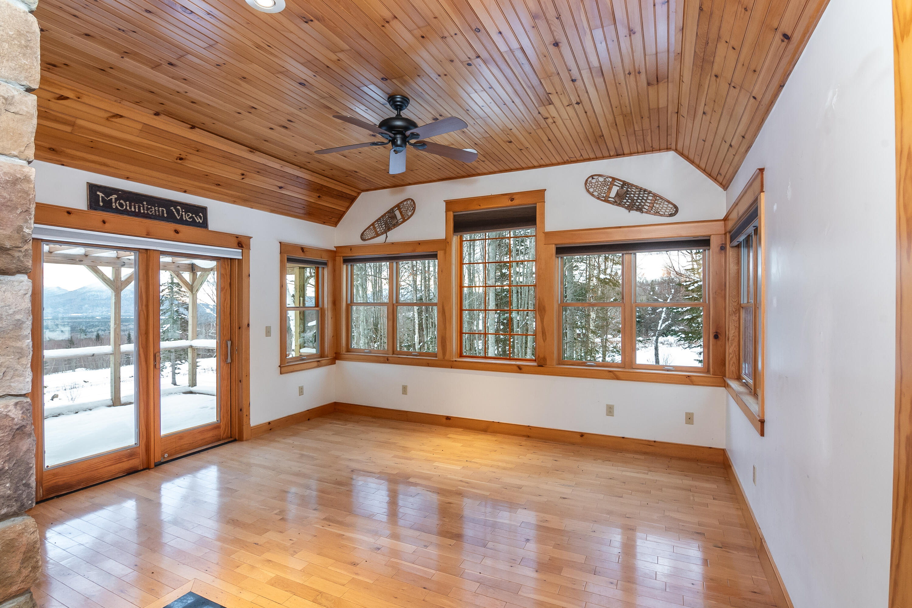 12 Woodcock Lane Property Photo 16