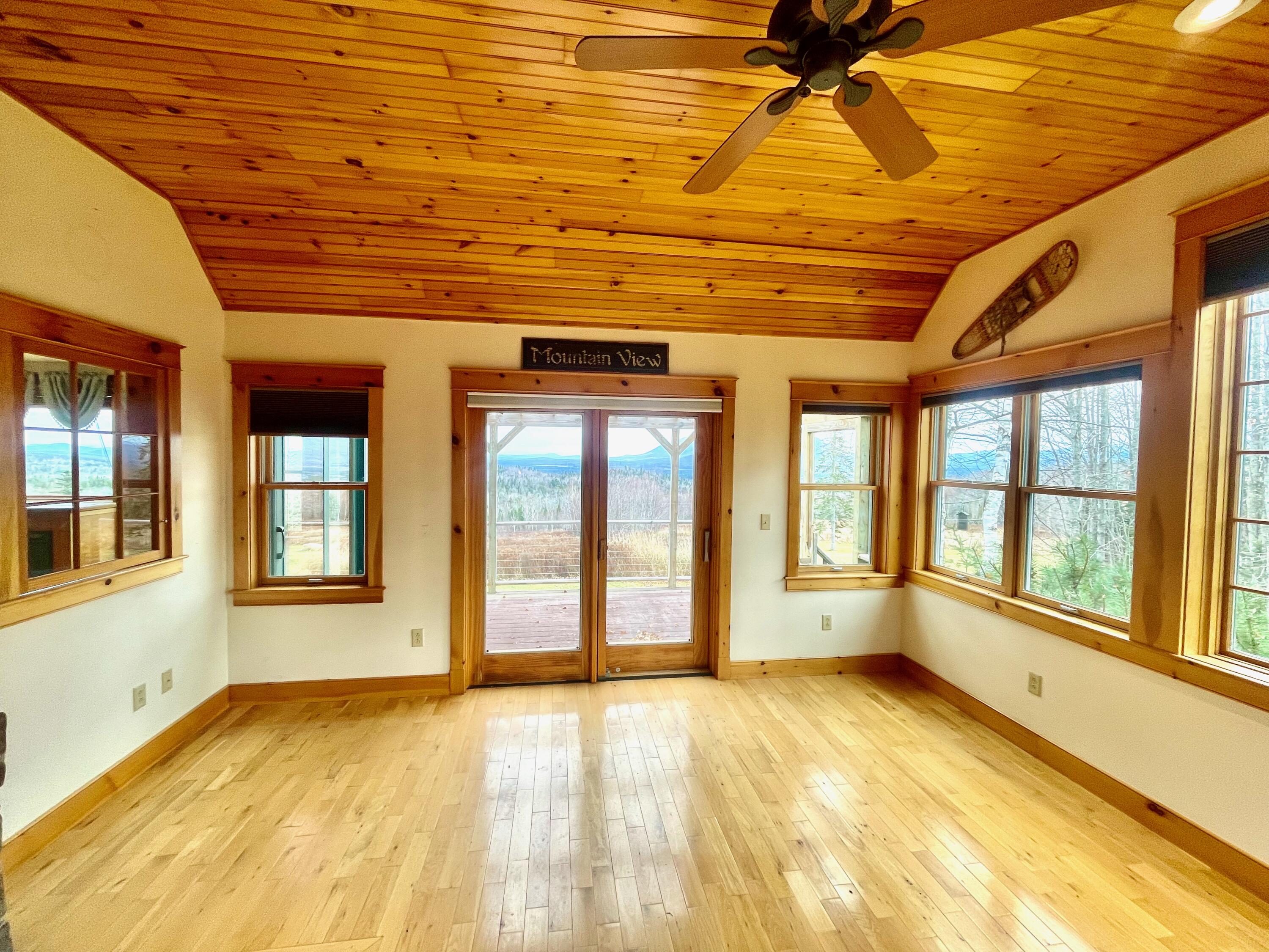 12 Woodcock Lane Property Photo 17