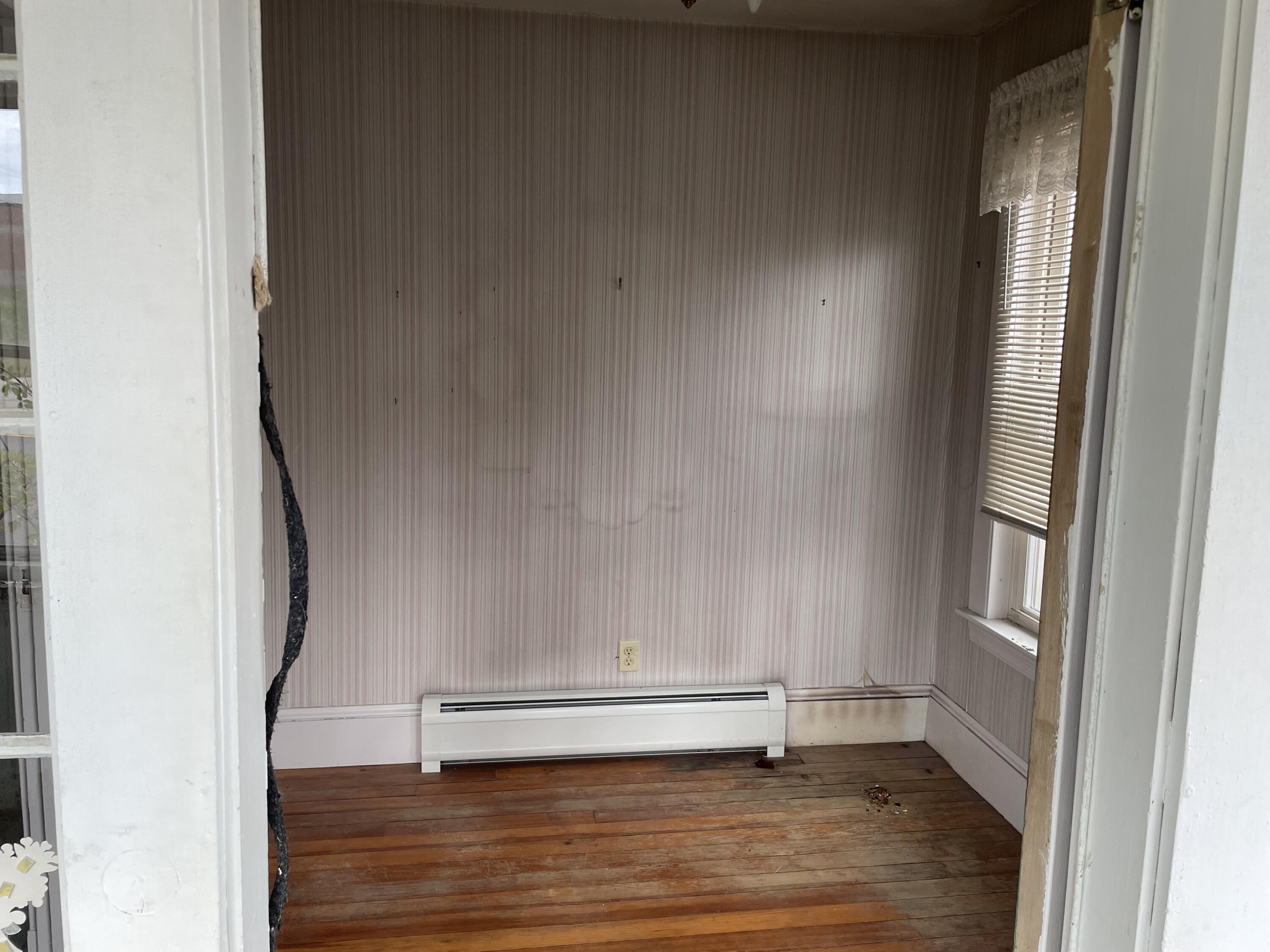 214 Lincoln Avenue Property Photo 5