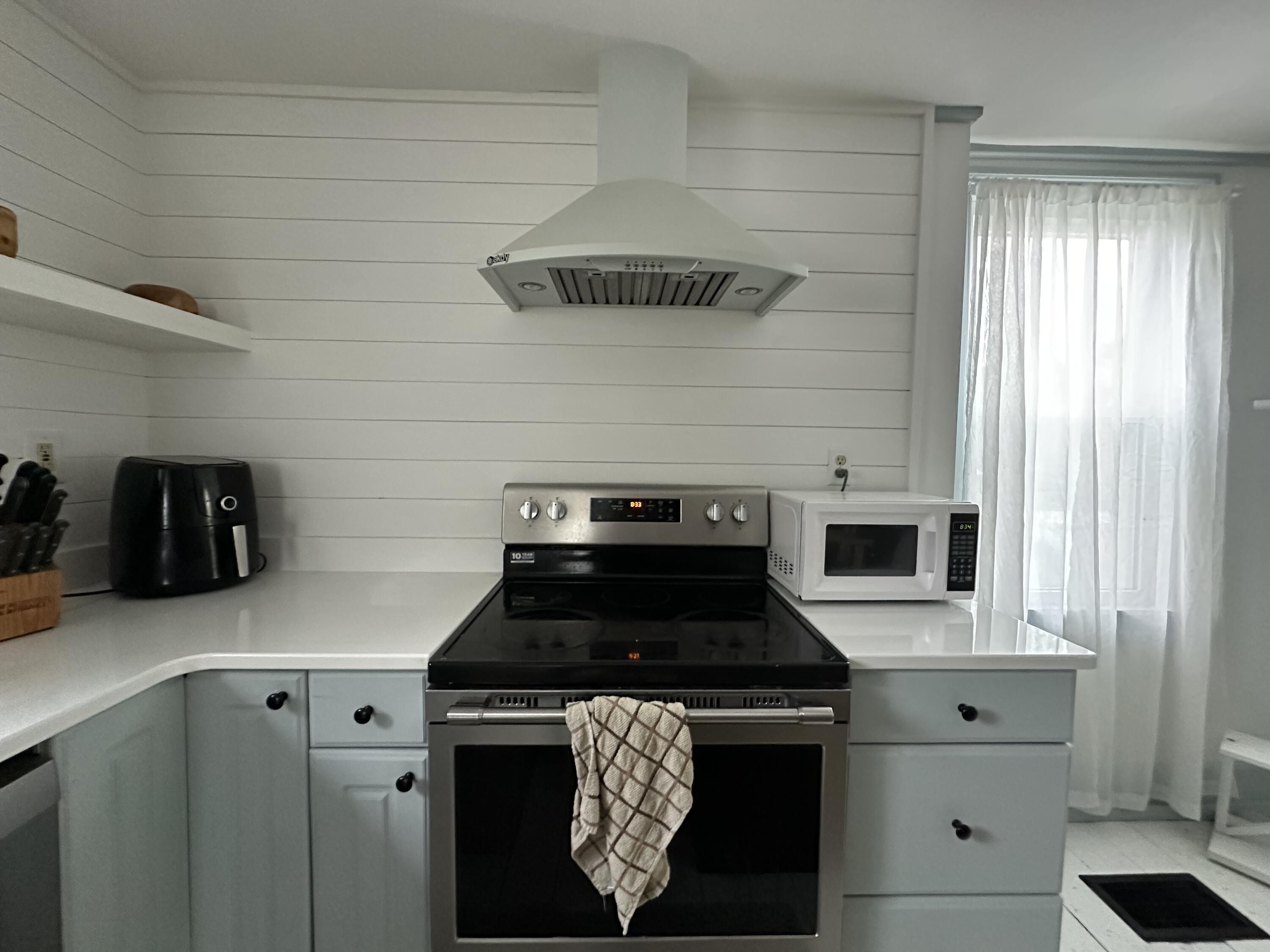 18 Simmons Street Property Photo 19