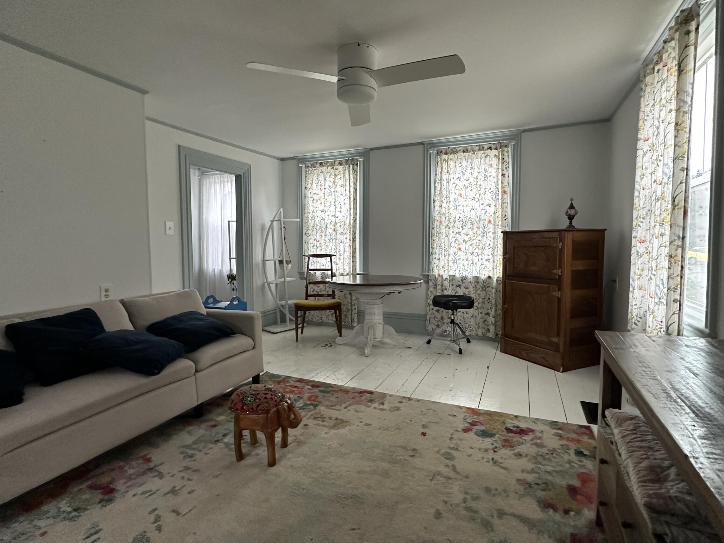 18 Simmons Street Property Photo 30
