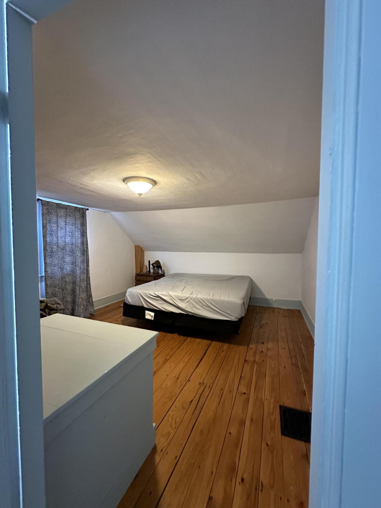 18 Simmons Street Property Photo 48