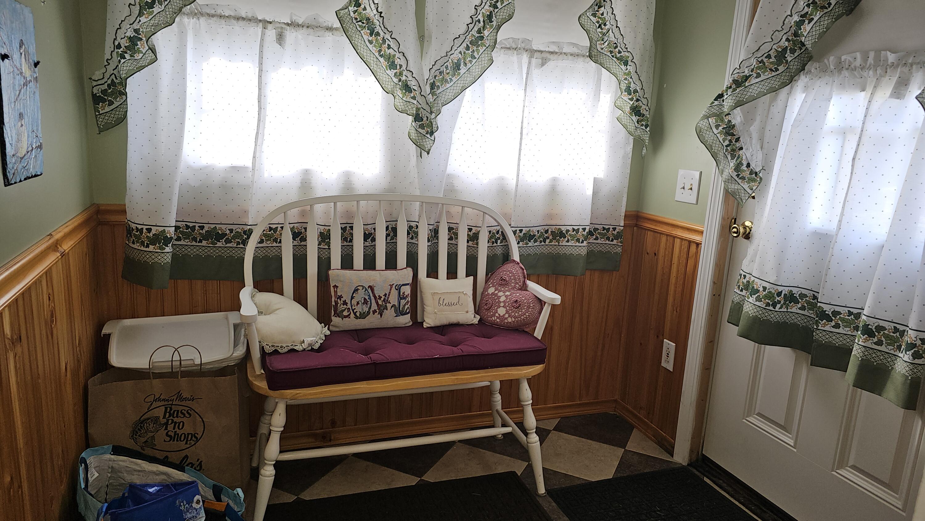 880 Minot Avenue Property Photo 2