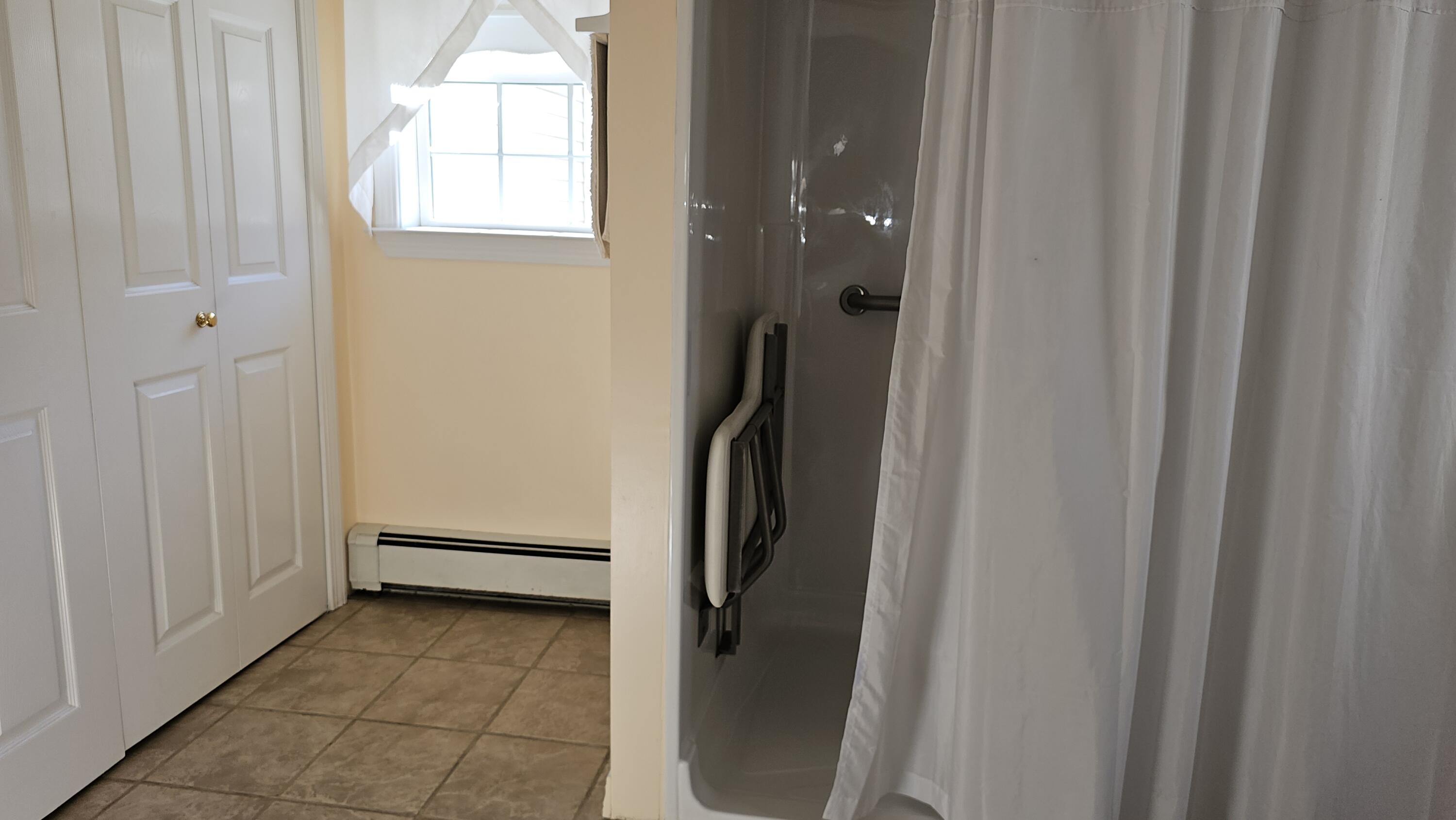 880 Minot Avenue Property Photo 10