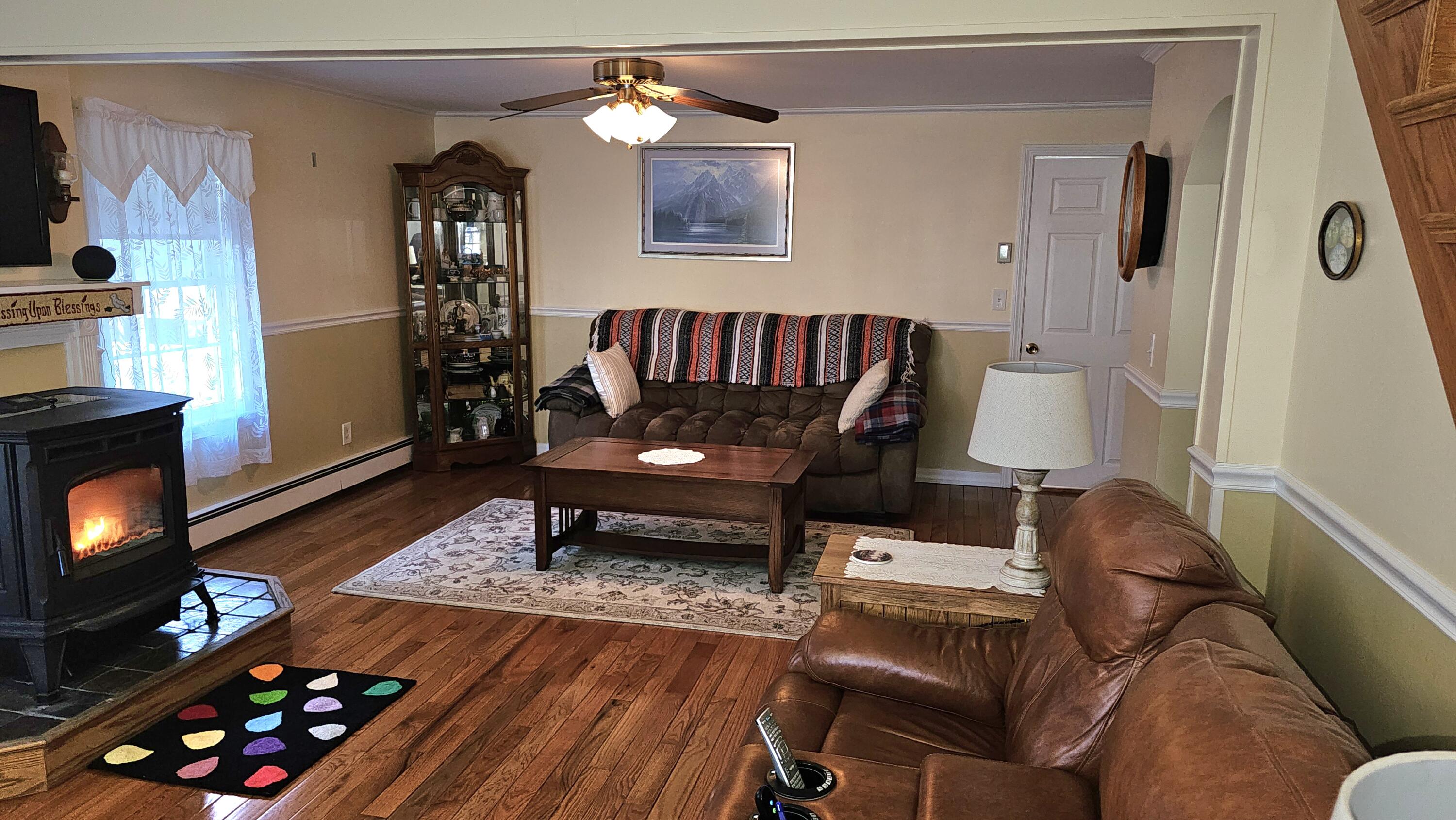 880 Minot Avenue Property Photo 13