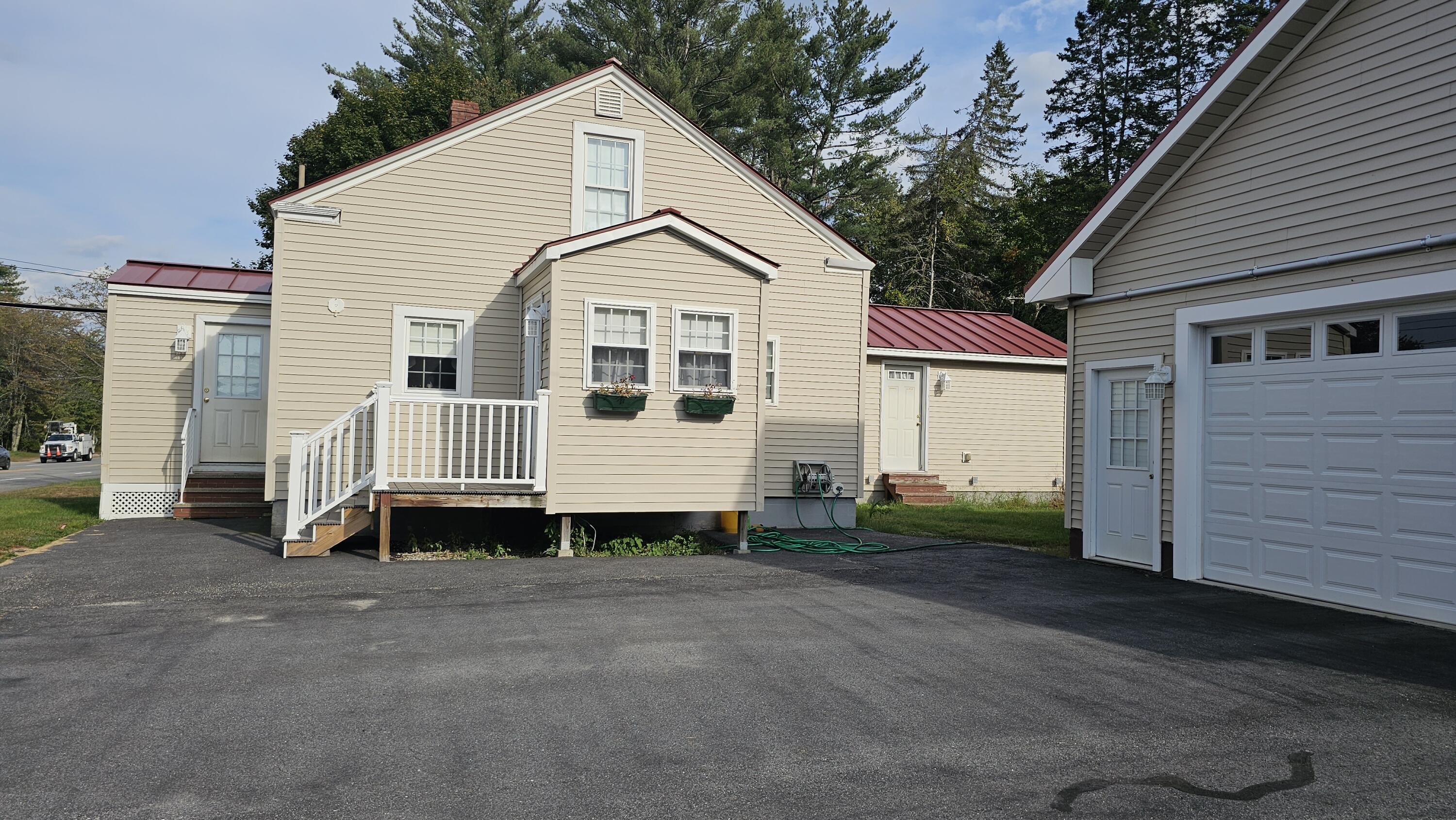 880 Minot Avenue Property Photo 38