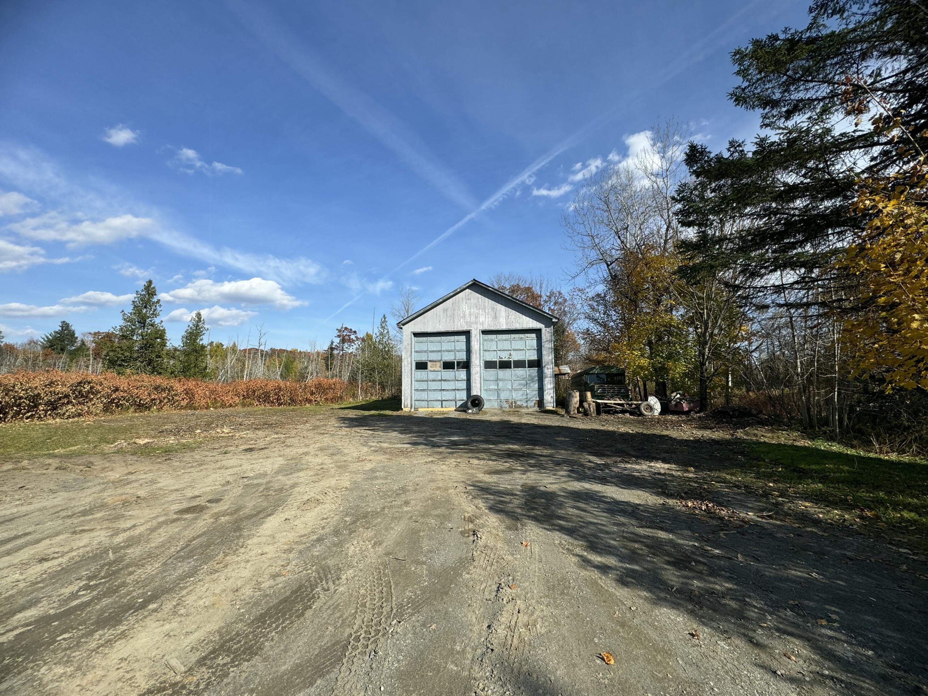 15 Blaine Avenue Property Photo 4