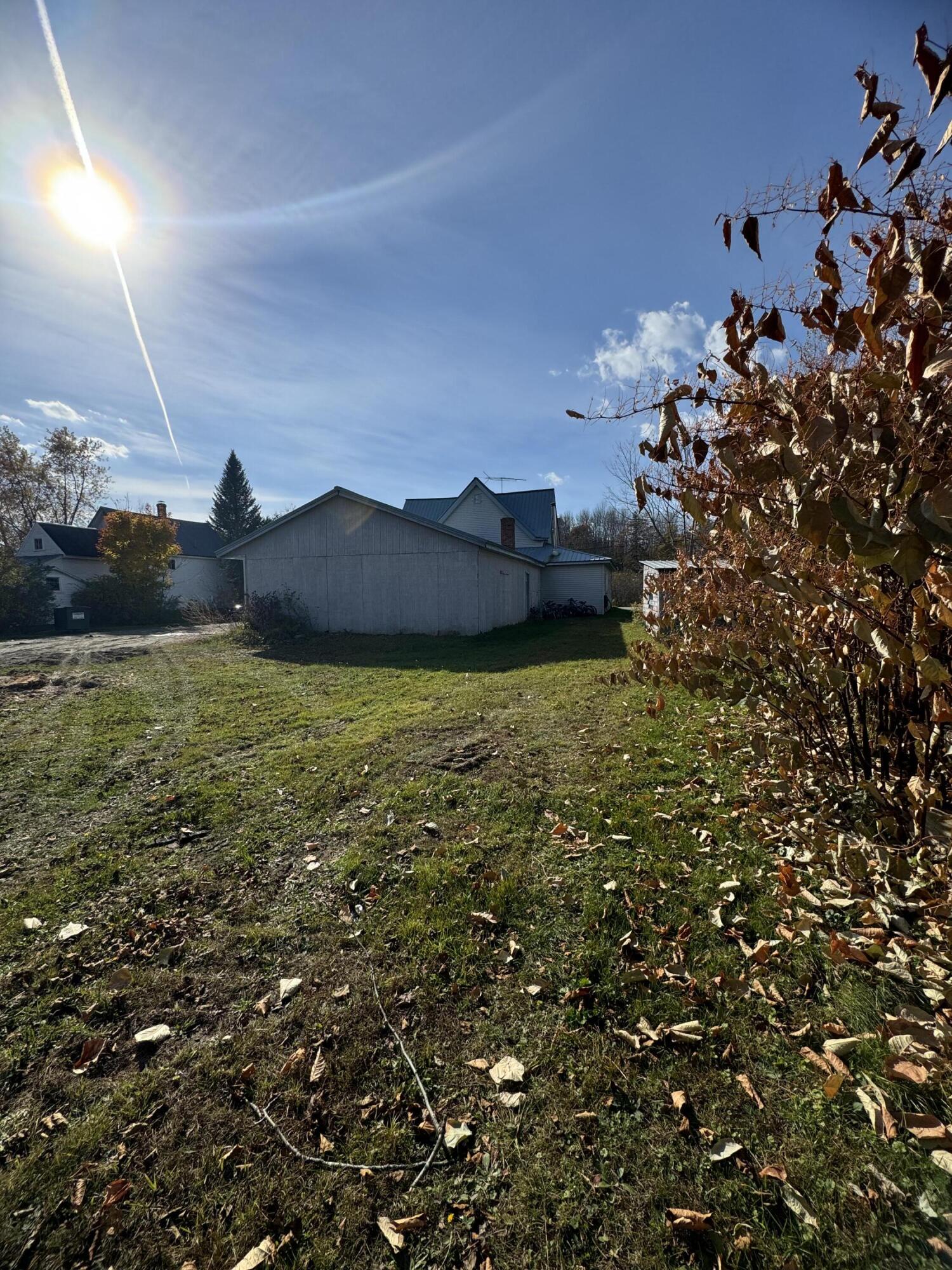 15 Blaine Avenue Property Photo 9