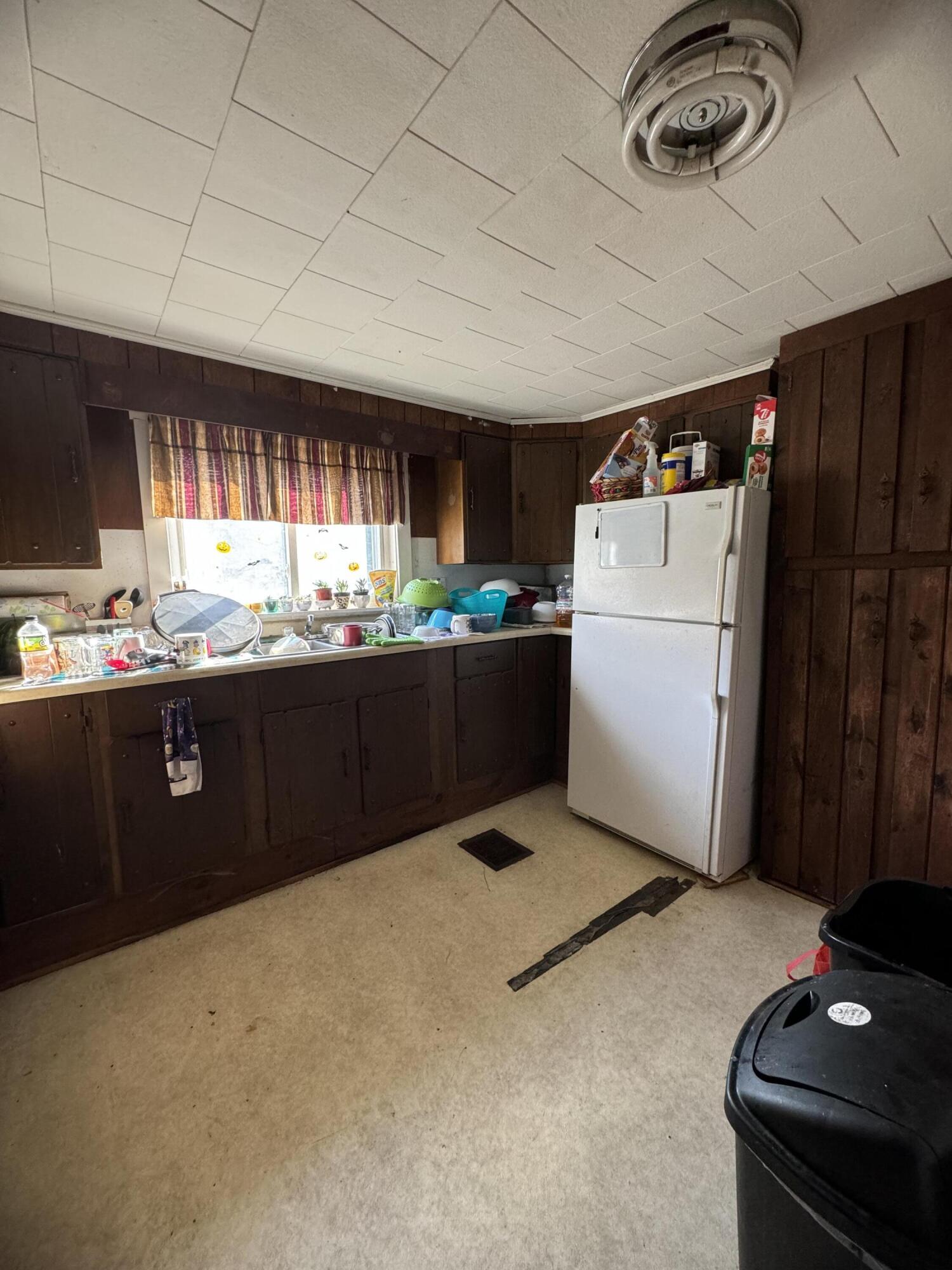 15 Blaine Avenue Property Photo 15