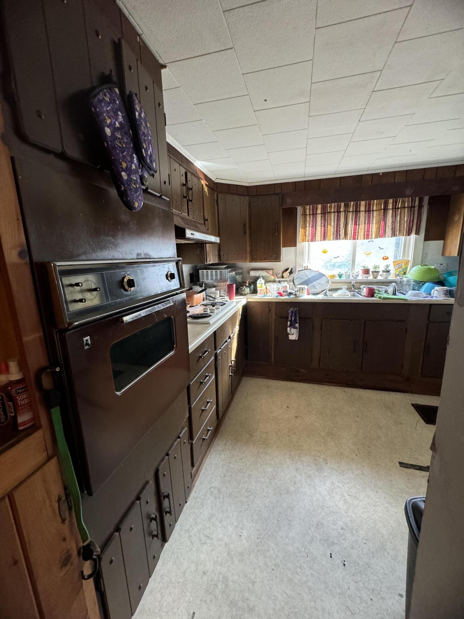 15 Blaine Avenue Property Photo 16