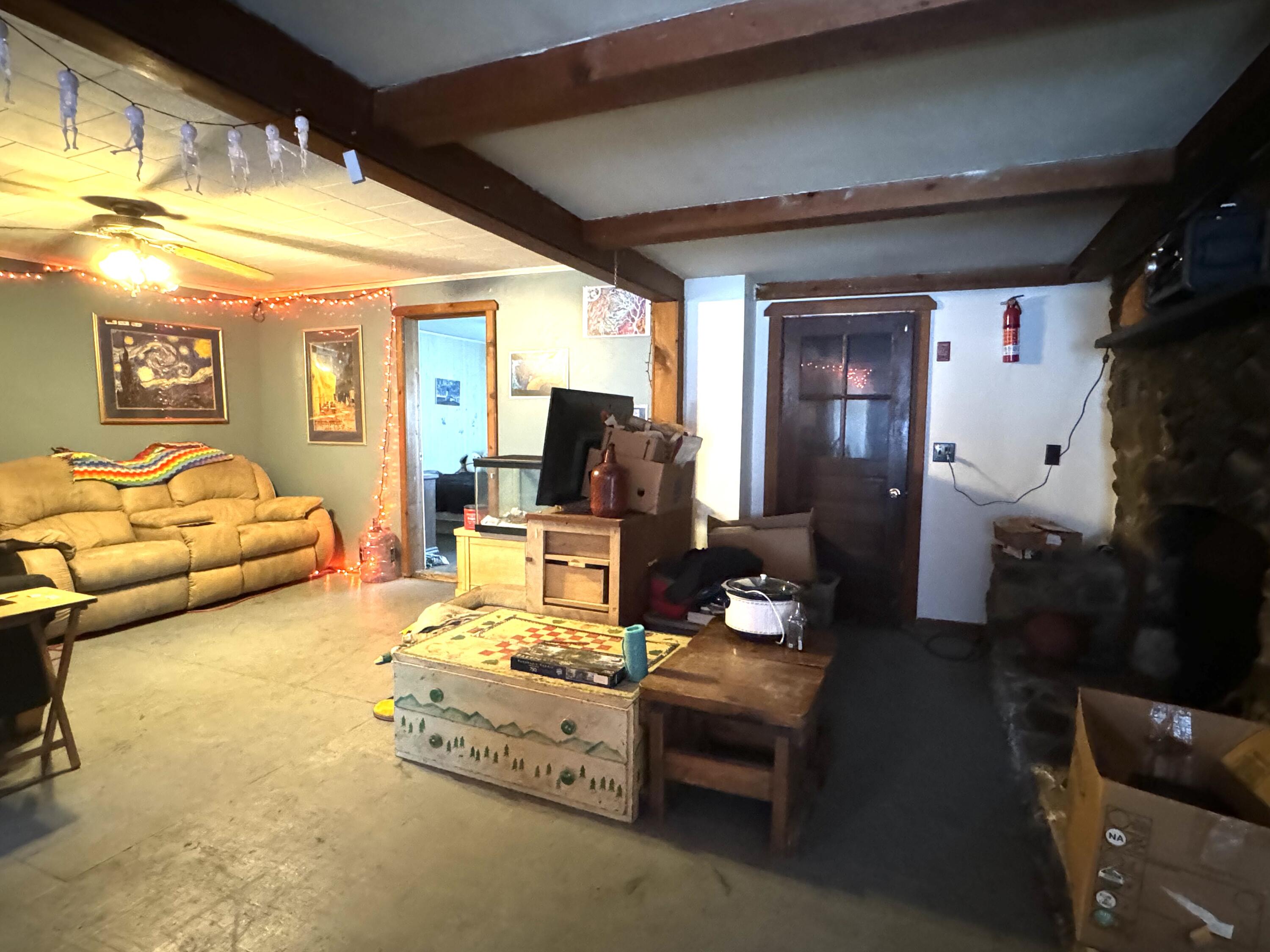 15 Blaine Avenue Property Photo 23