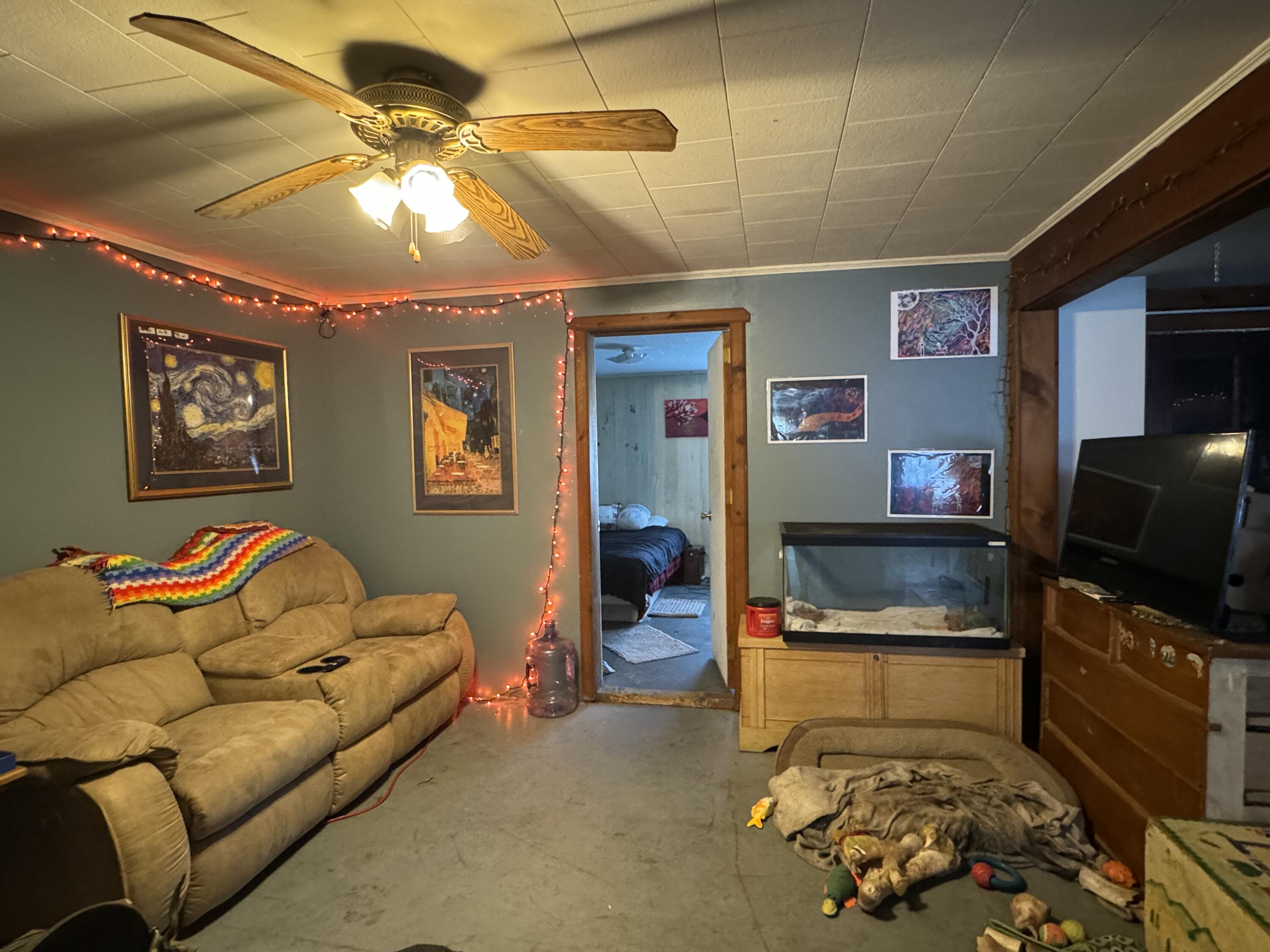 15 Blaine Avenue Property Photo 24