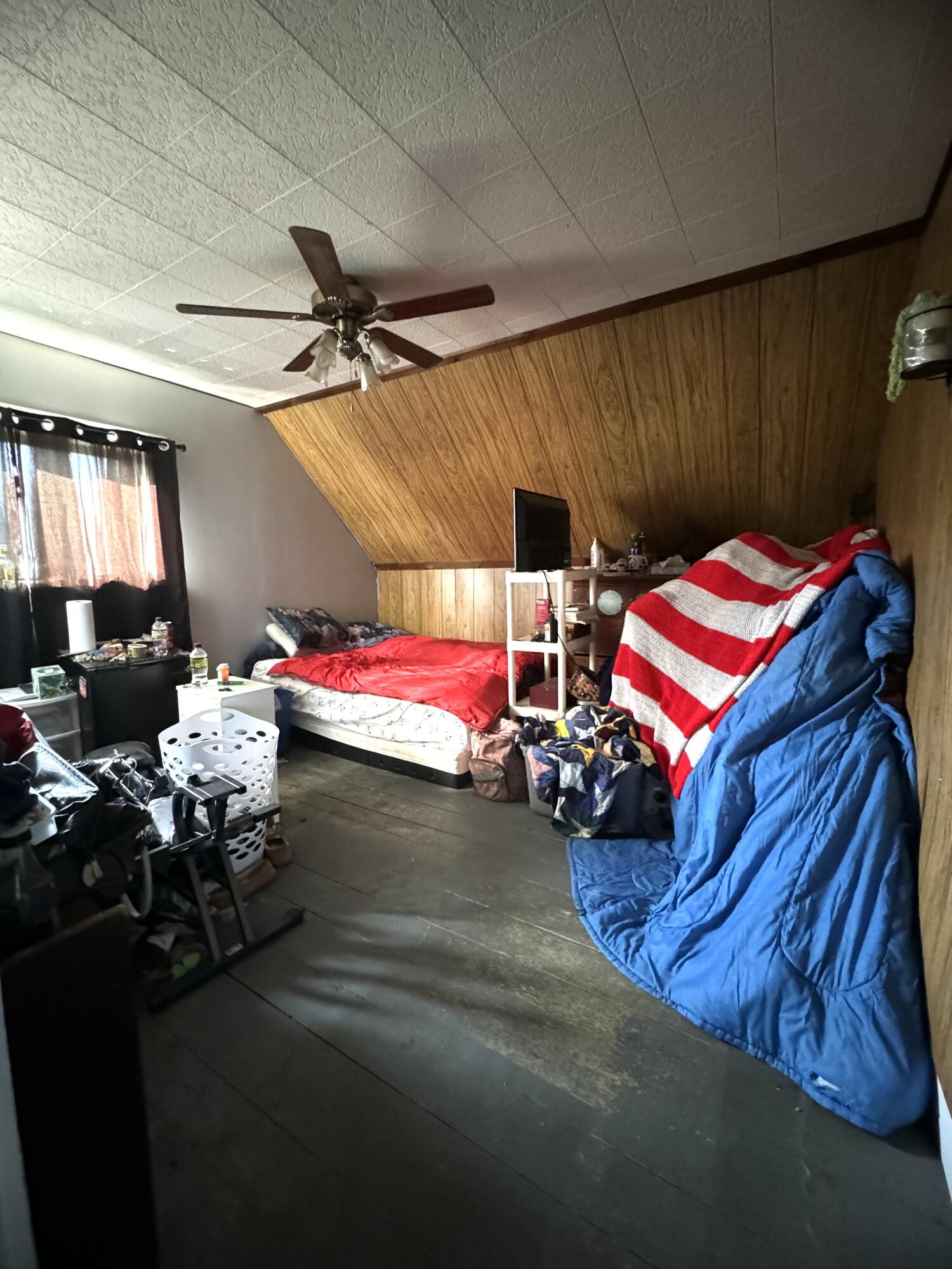 15 Blaine Avenue Property Photo 36