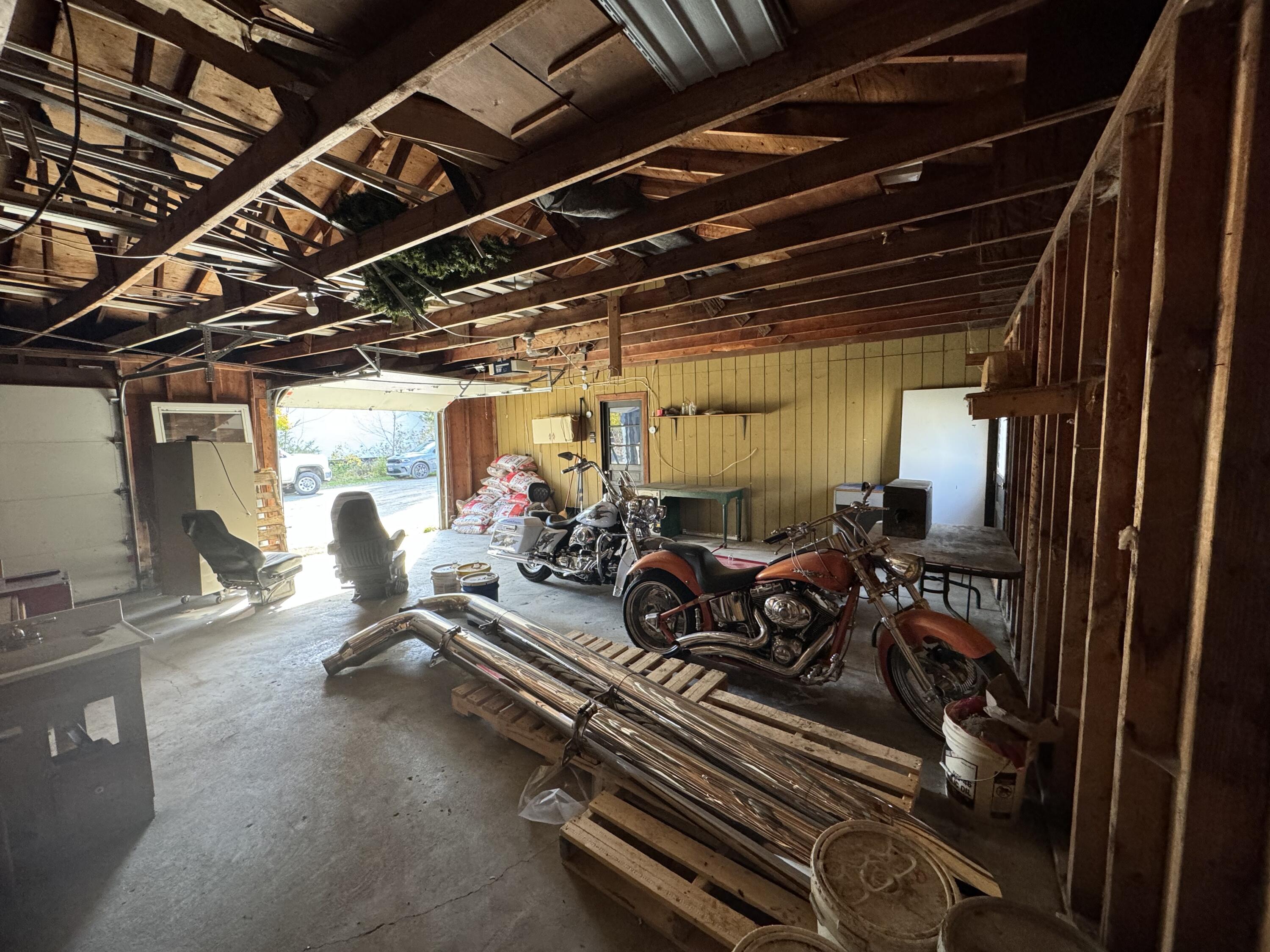 15 Blaine Avenue Property Photo 41