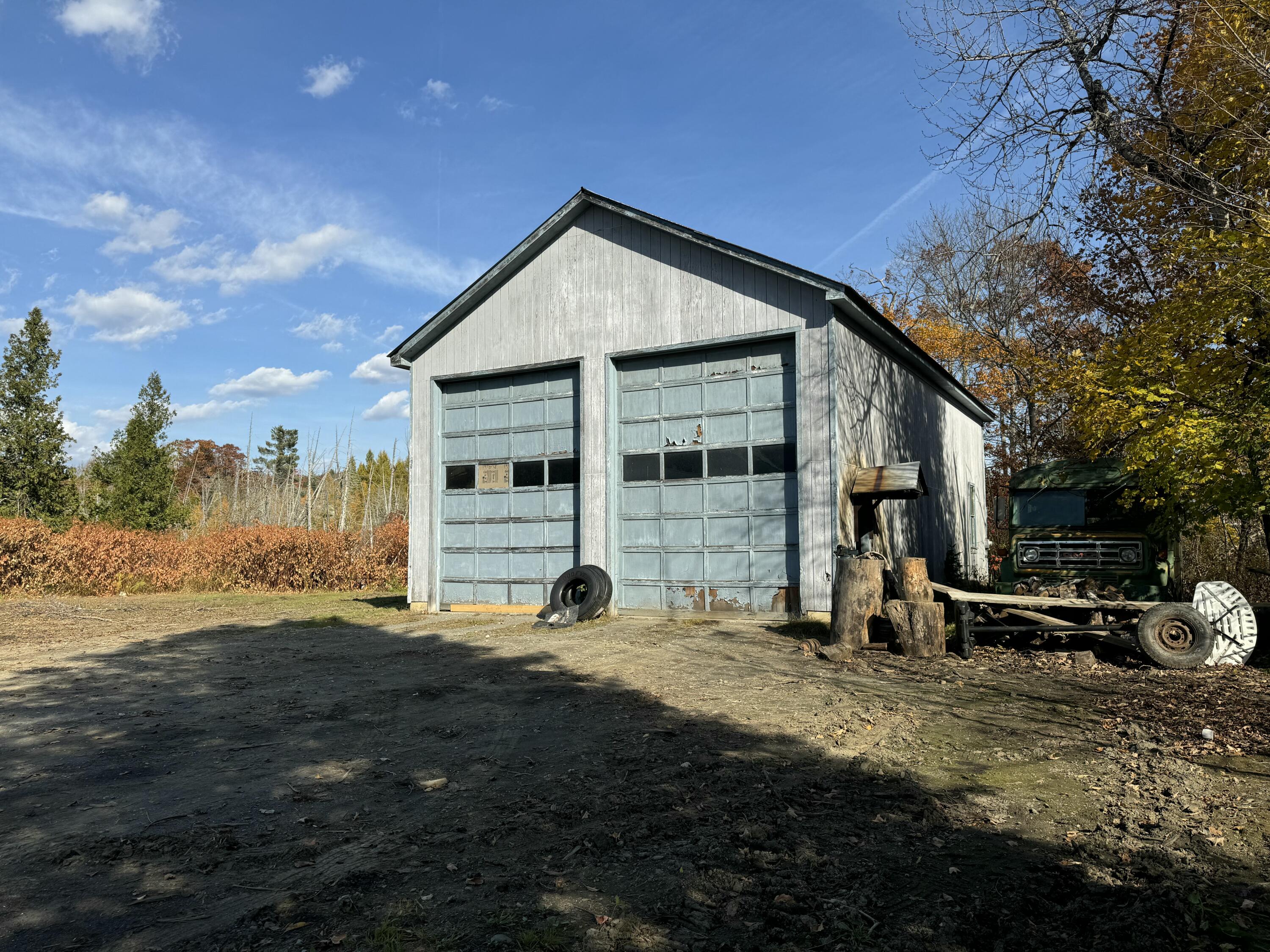15 Blaine Avenue Property Photo 45
