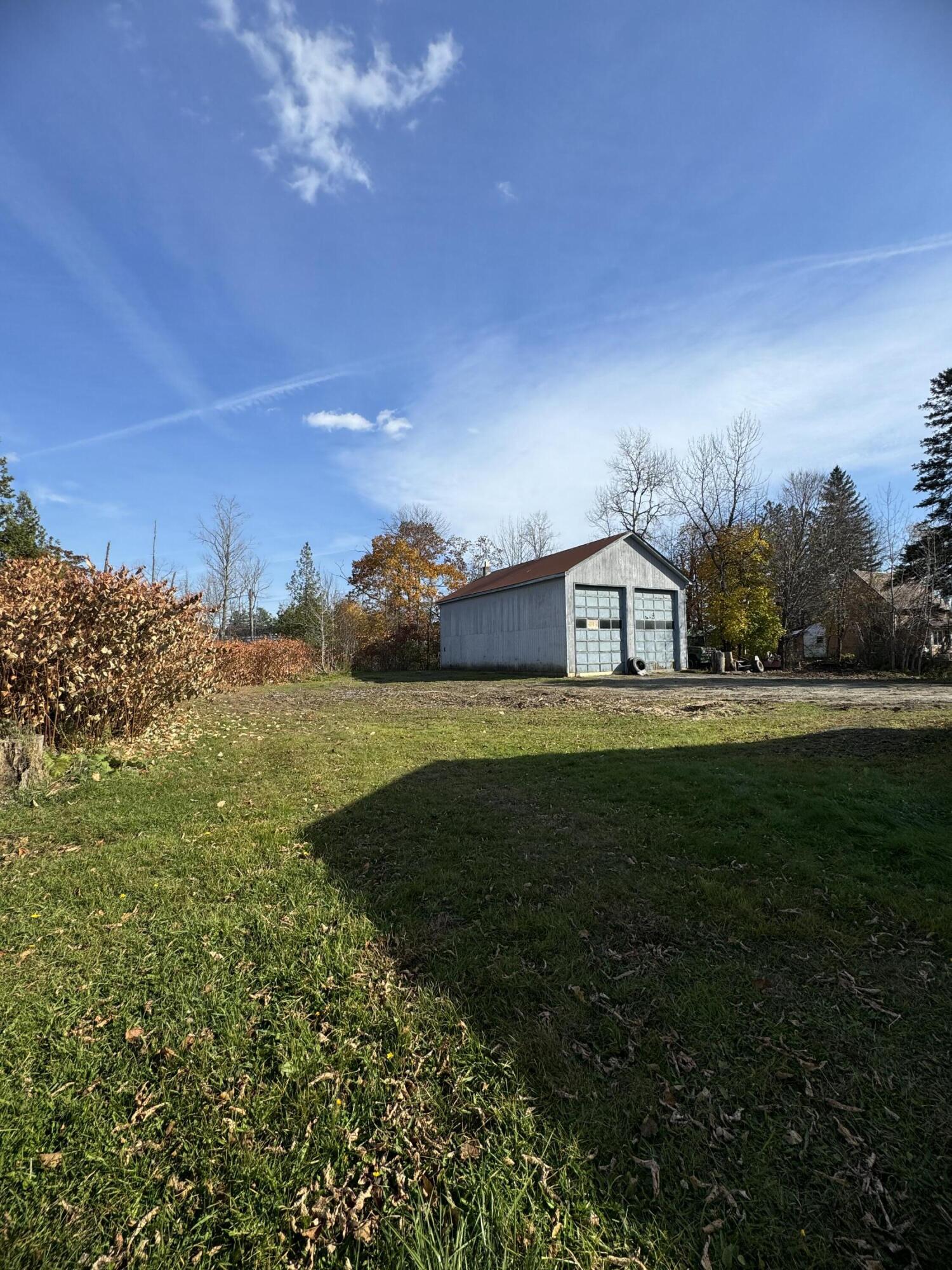 15 Blaine Avenue Property Photo 58