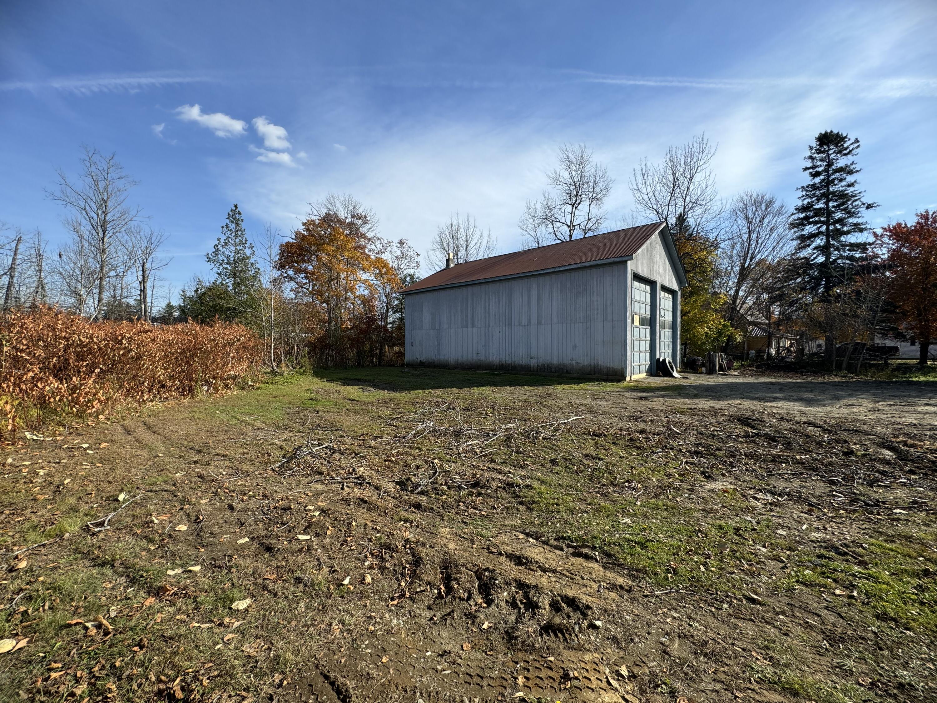 15 Blaine Avenue Property Photo 59