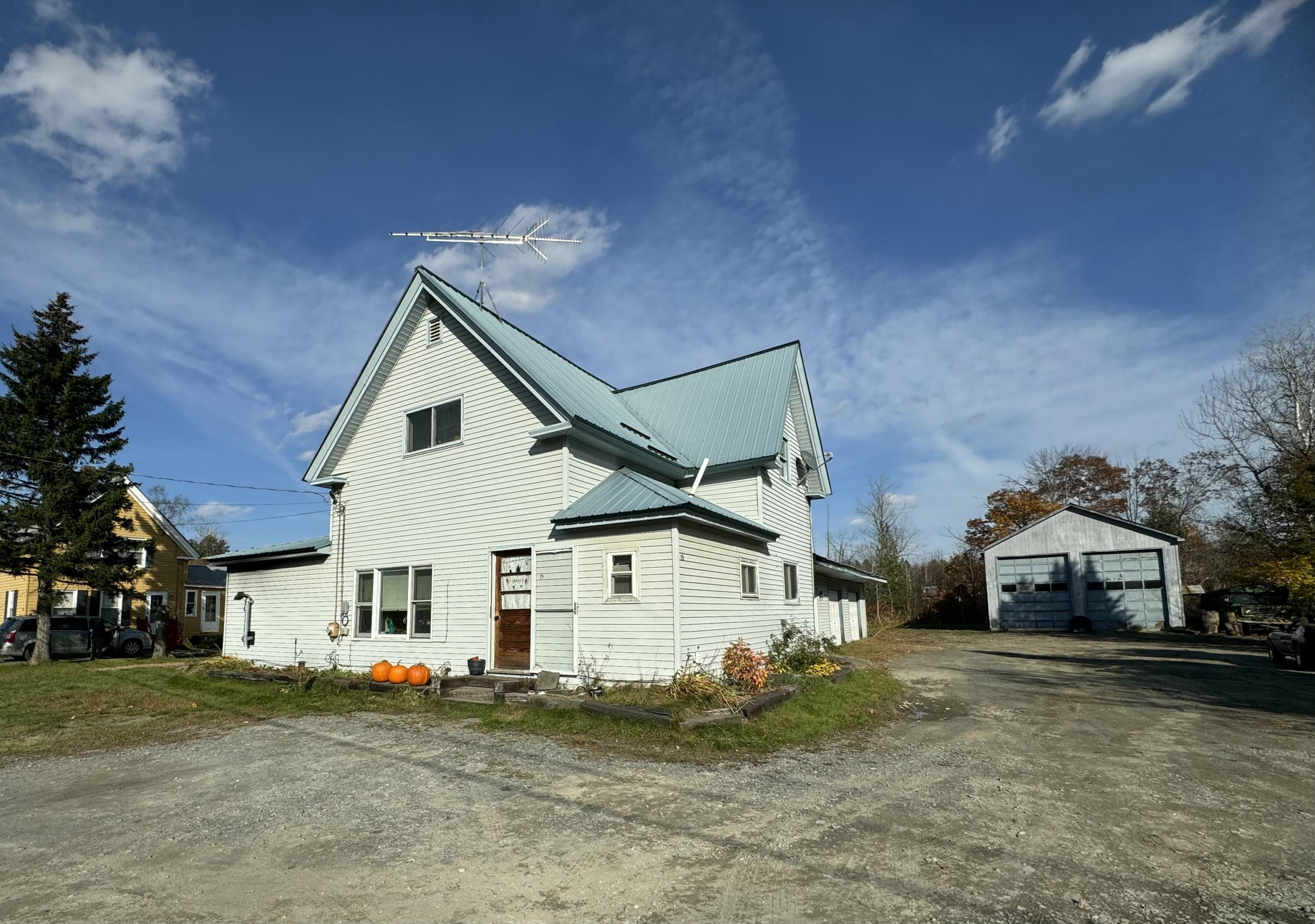 15 Blaine Avenue Property Photo 64