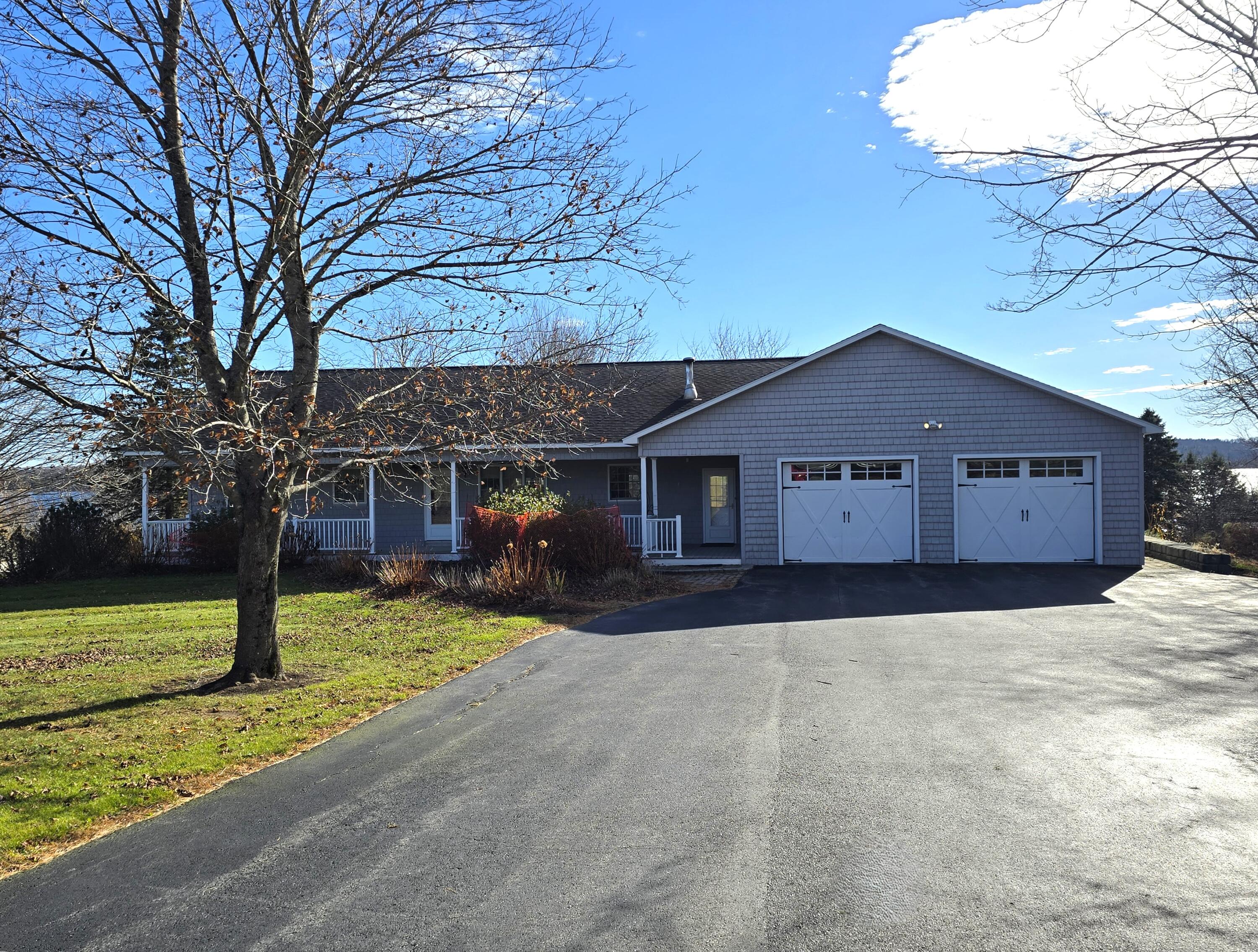 110 Shore Road Property Photo 2