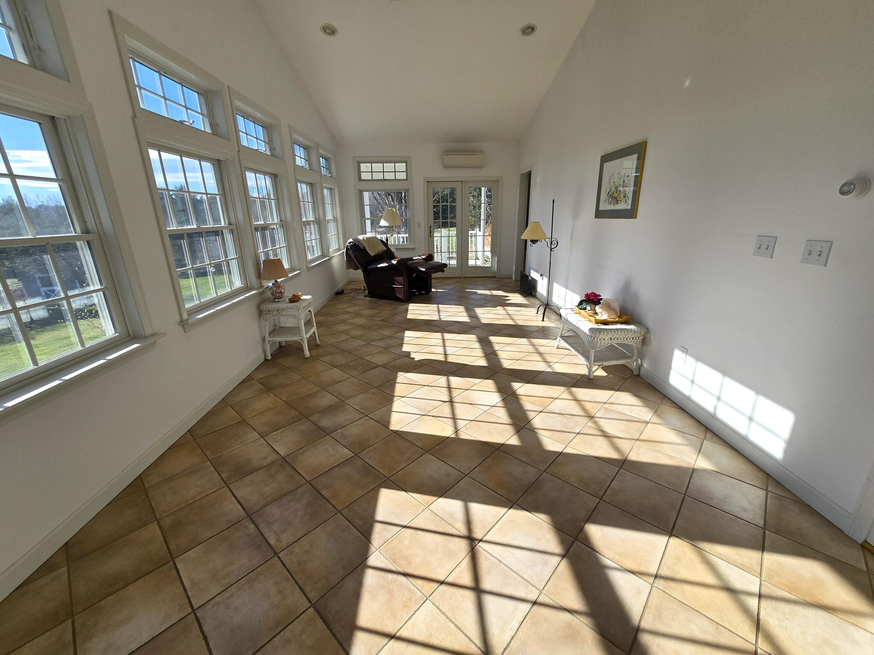110 Shore Road Property Photo 29
