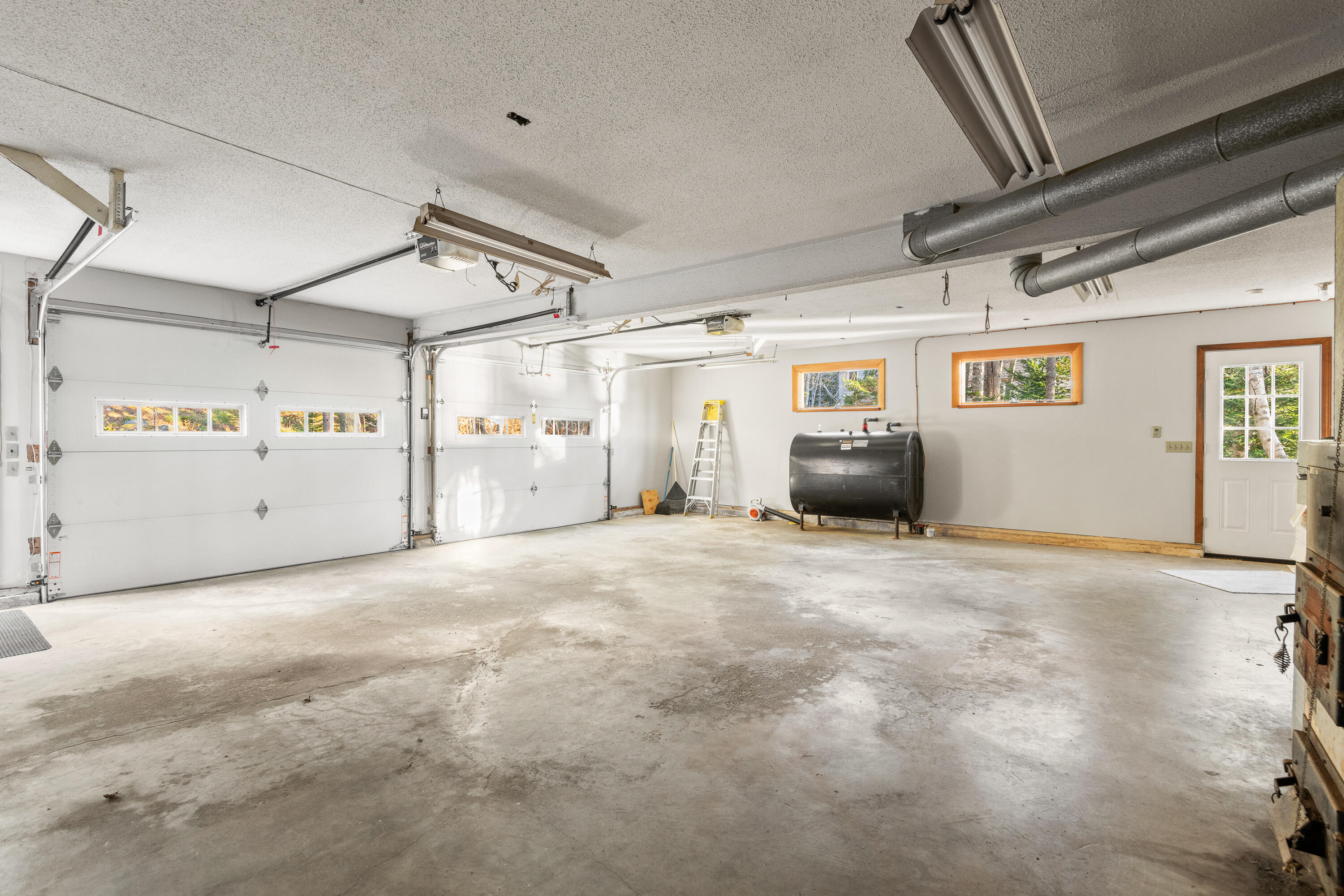 117 & 113 Loop Road Property Photo 50