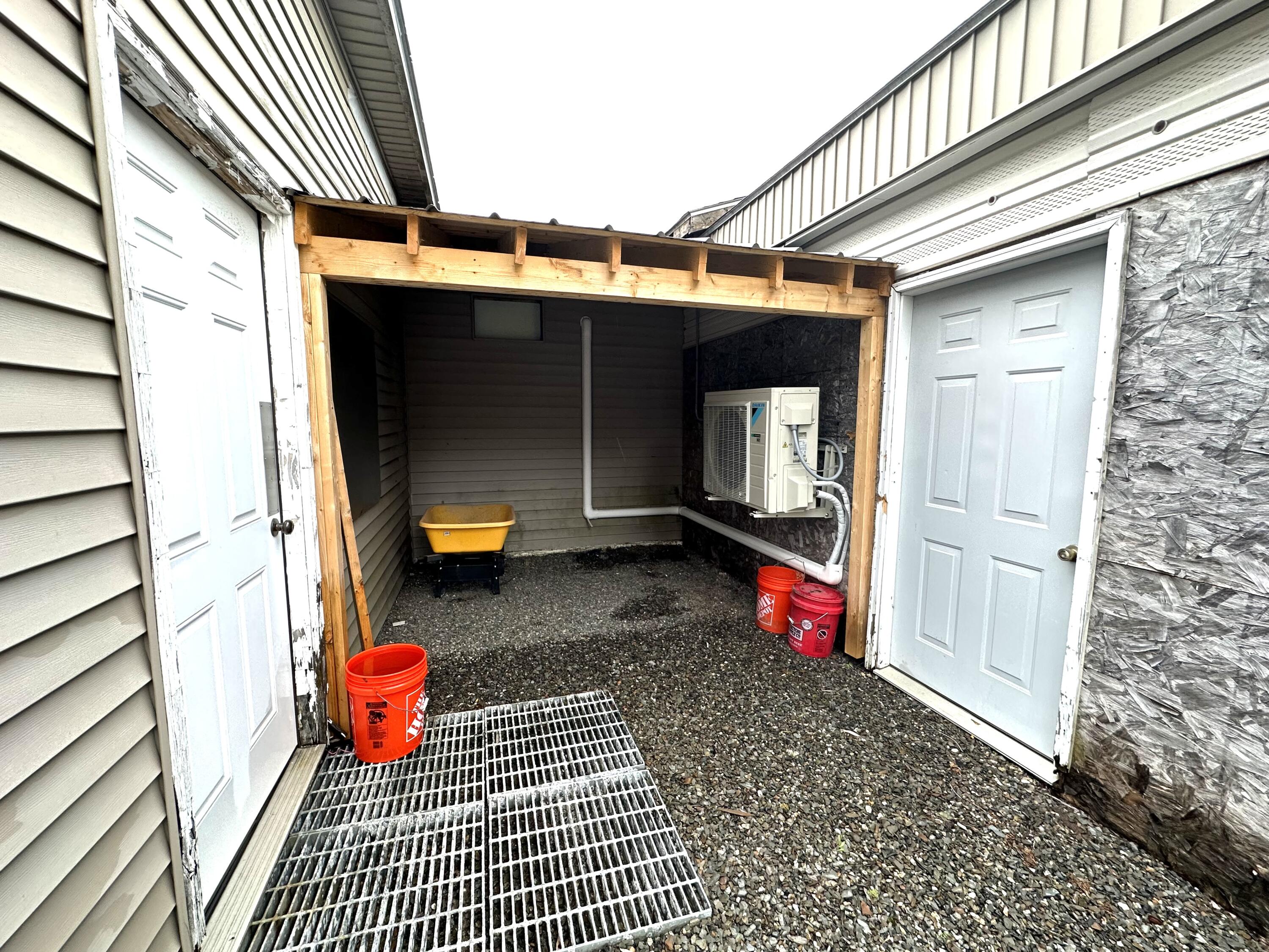 2149 Medway Road Property Photo 8