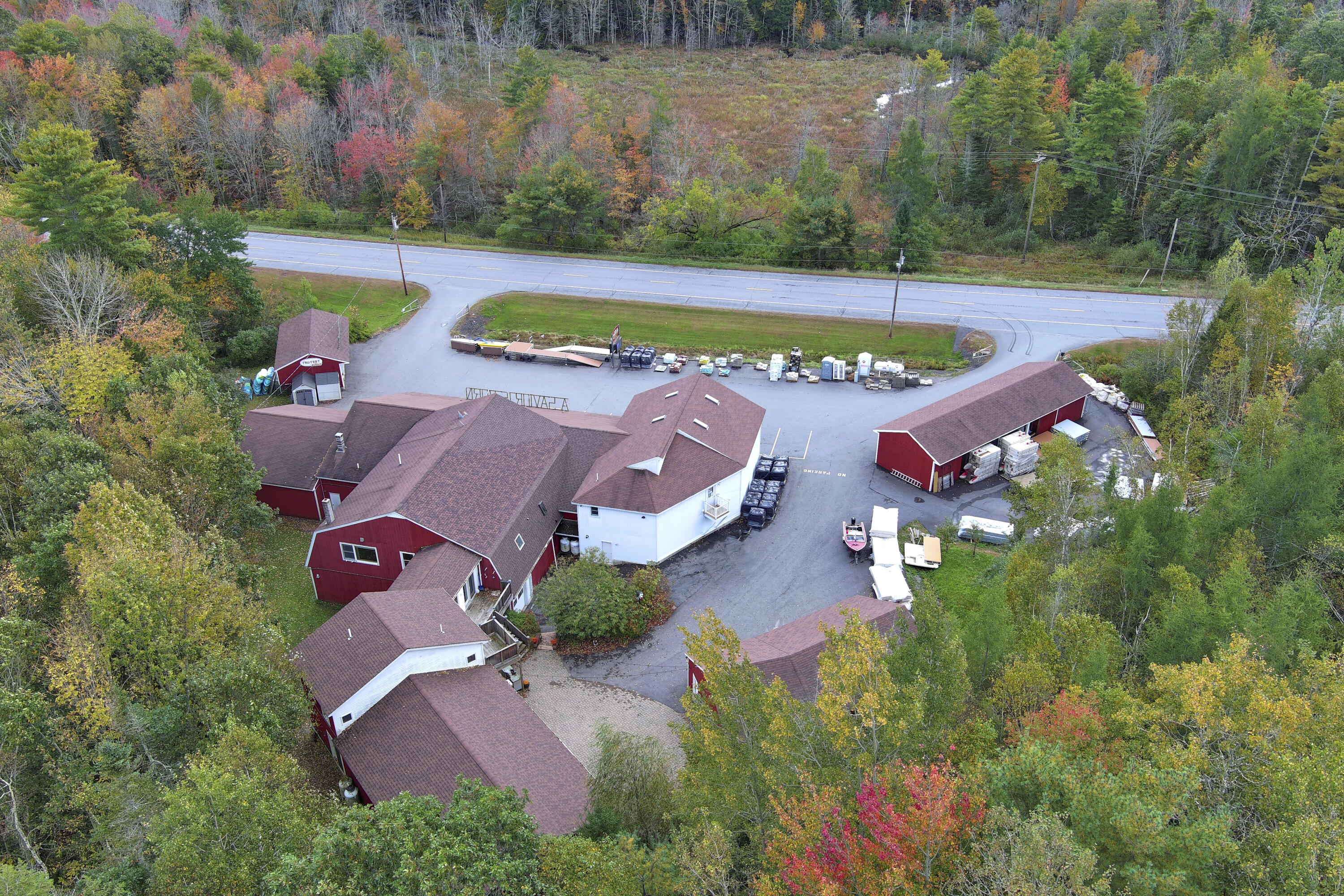 749 Heald Highway Property Photo 2