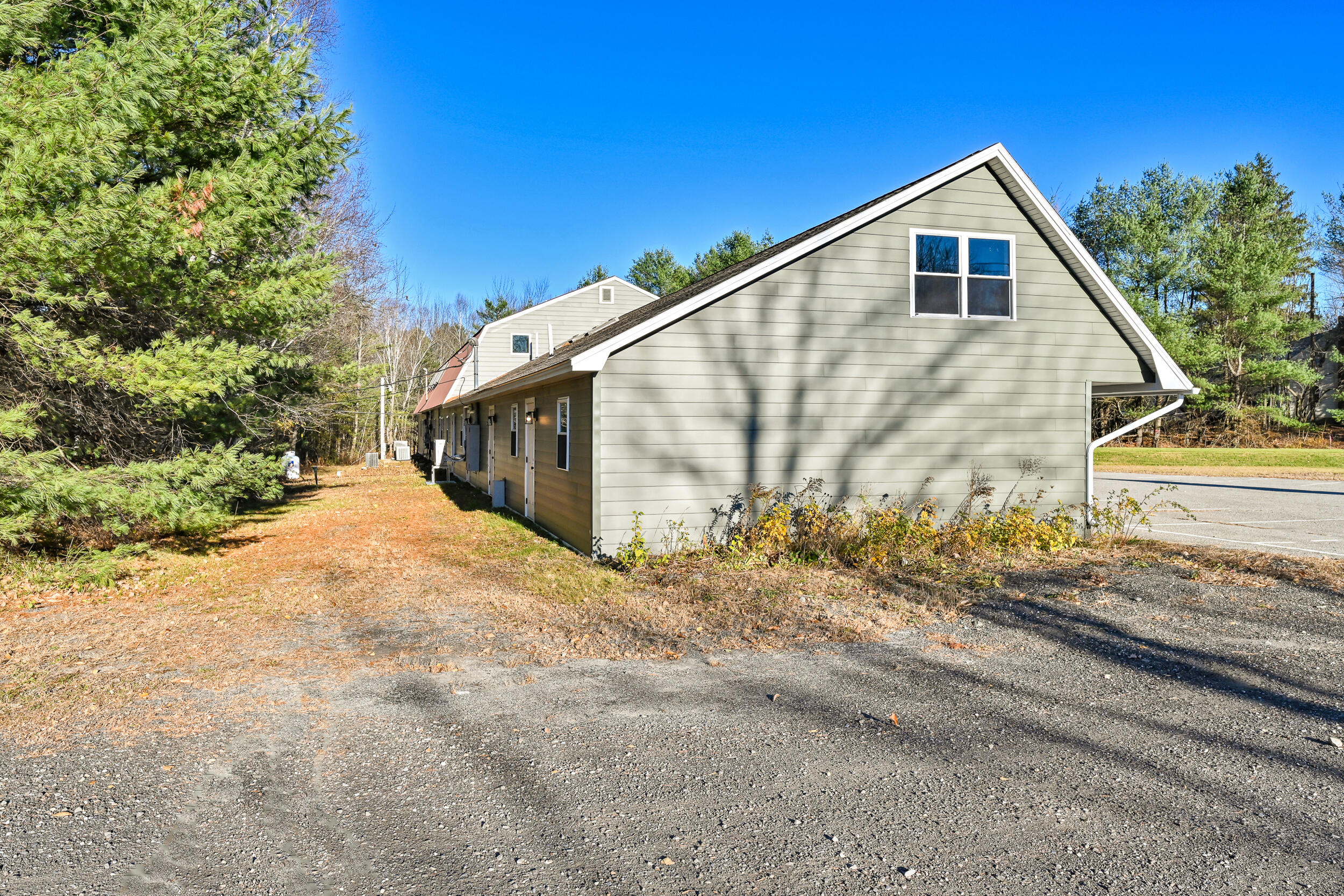 675 Western Avenue Property Photo 8
