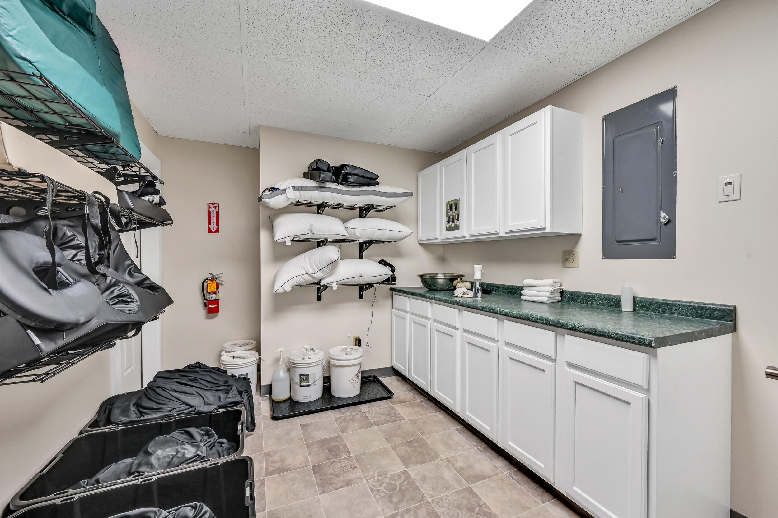 675 Western Avenue Property Photo 28