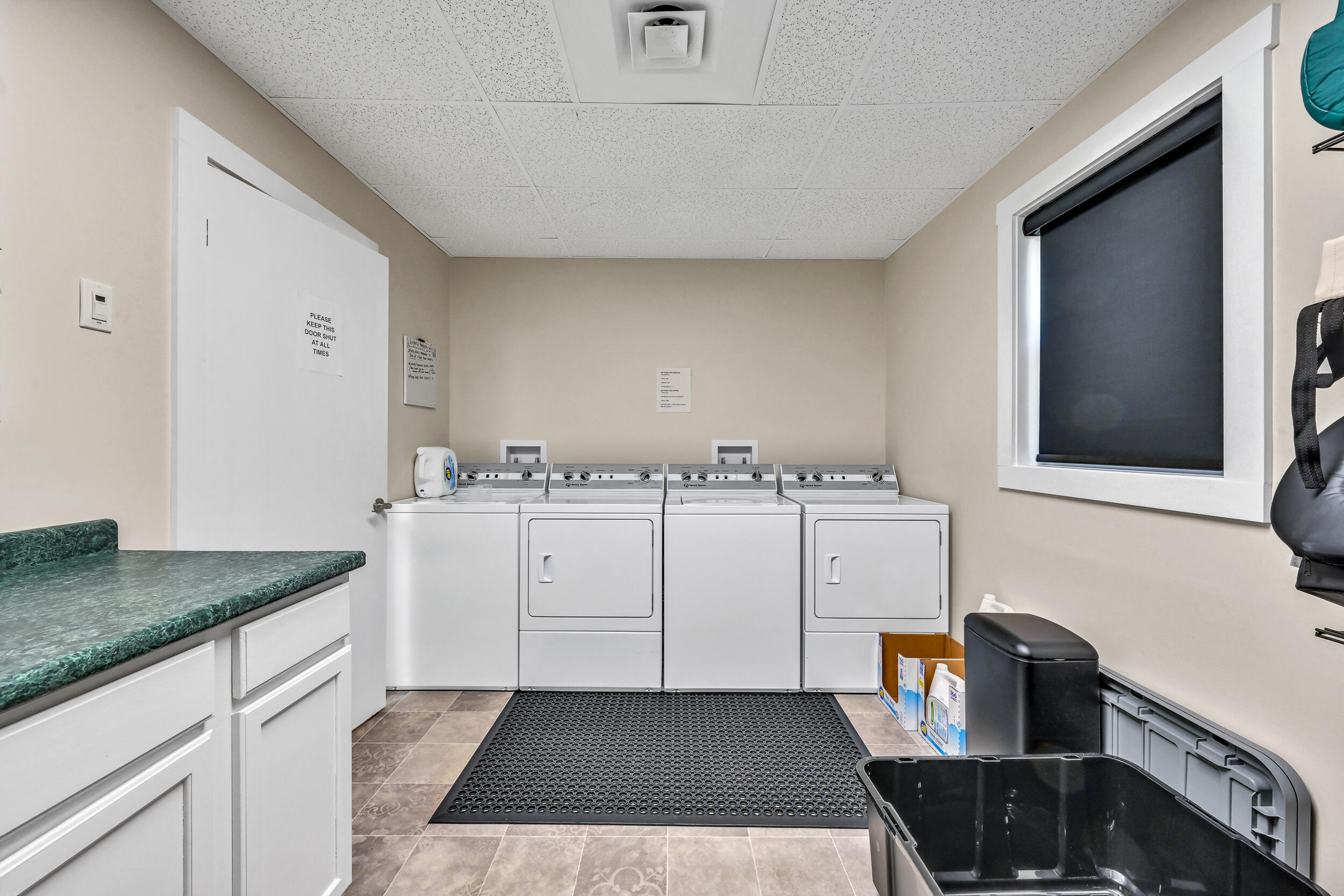 675 Western Avenue Property Photo 29