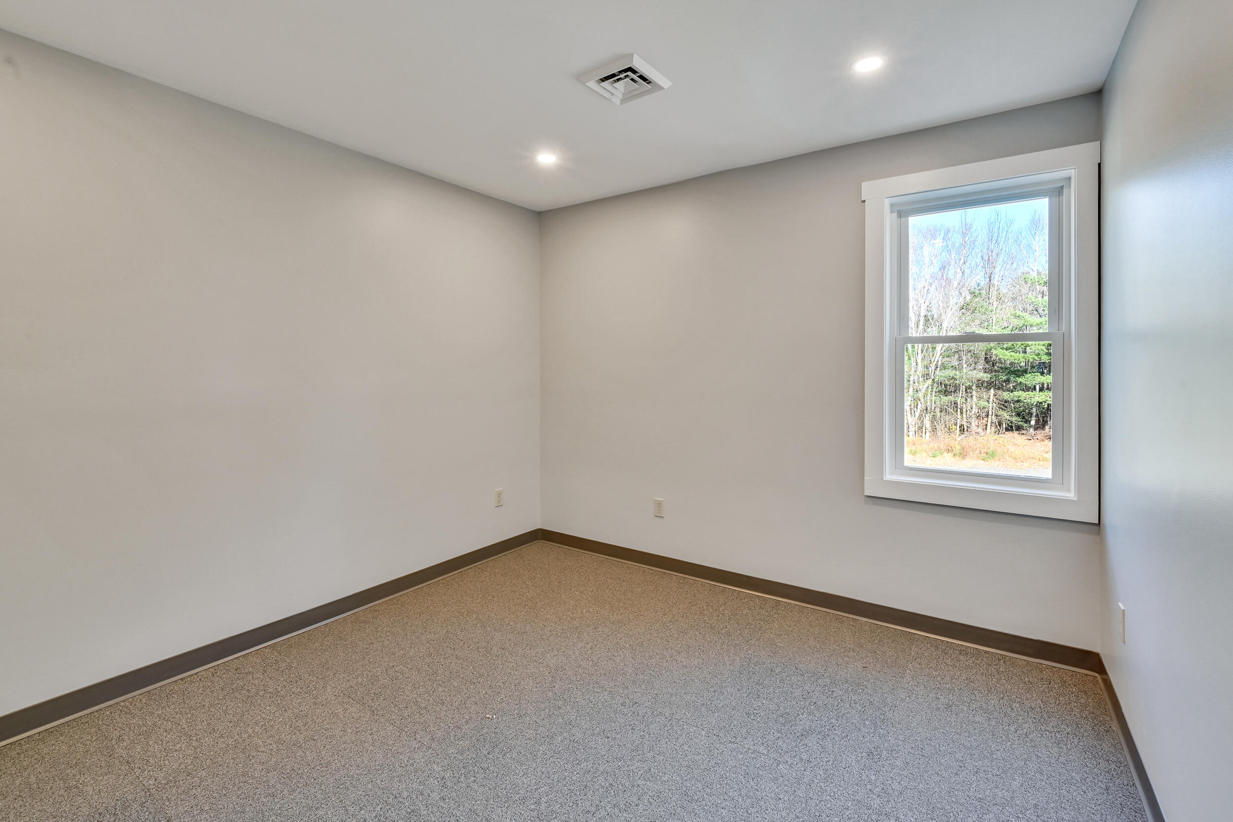 675 Western Avenue Property Photo 39