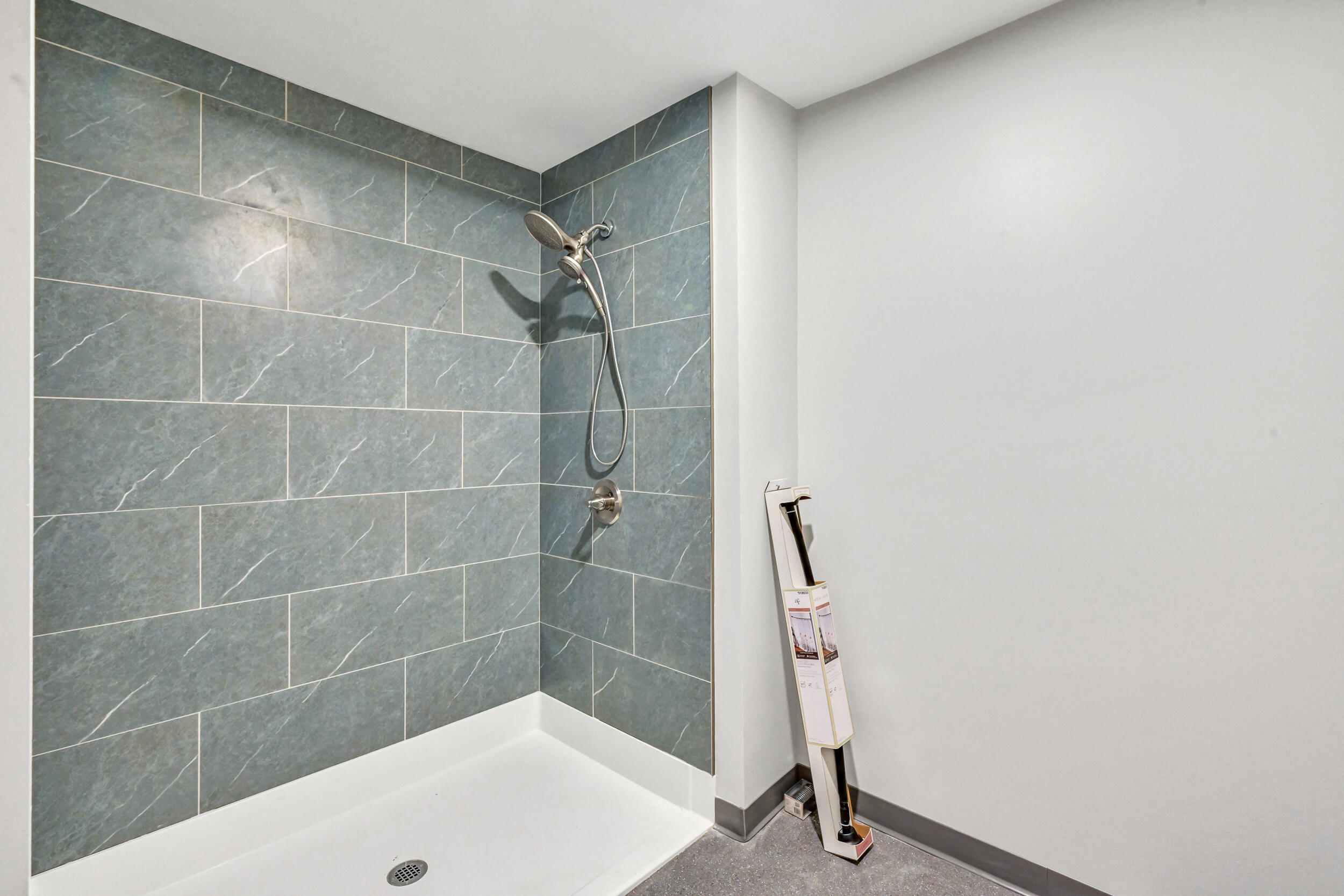 675 Western Avenue Property Photo 44