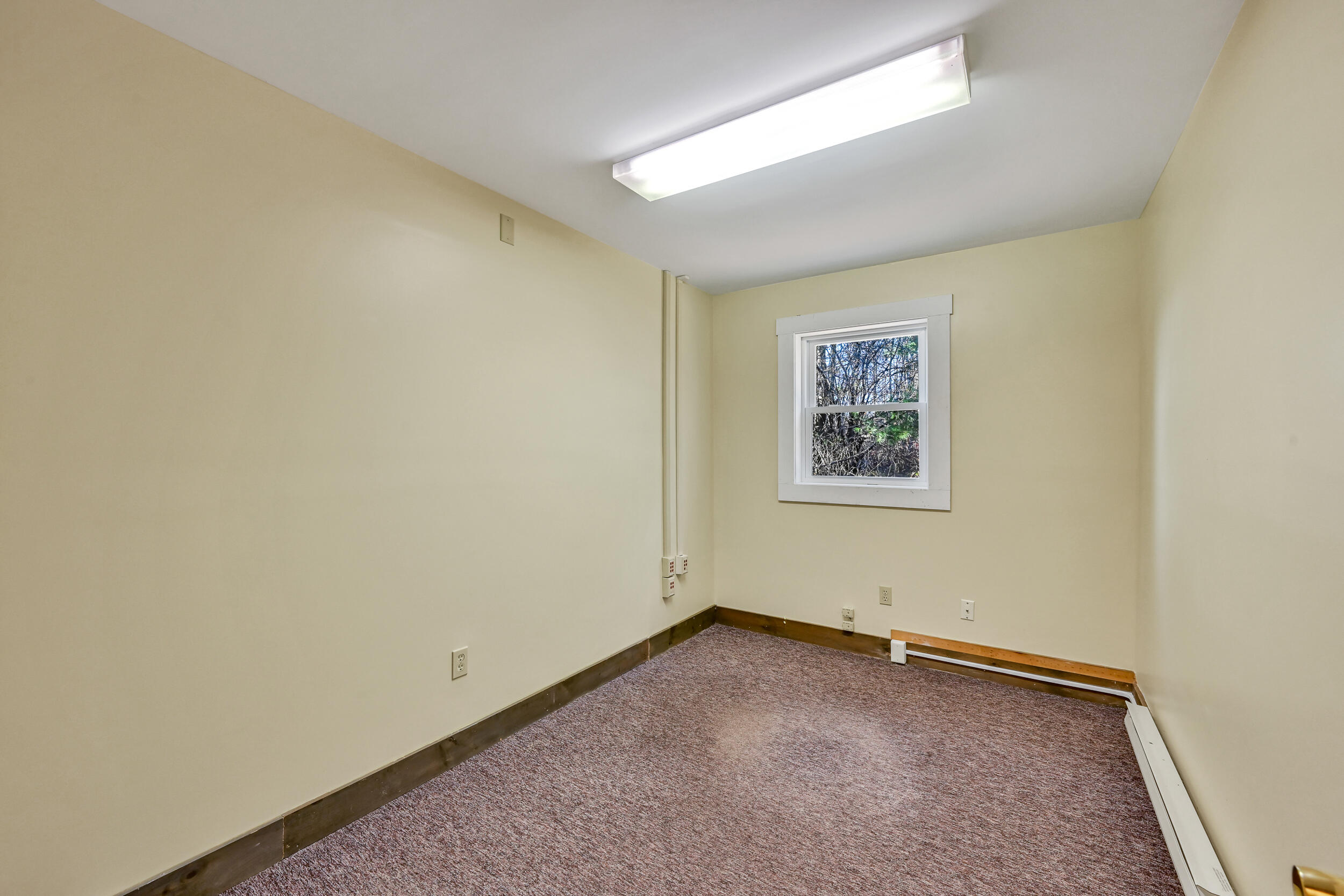675 Western Avenue Property Photo 60