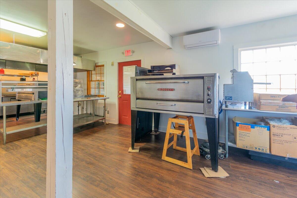 1587 Atlantic Highway Property Photo 22