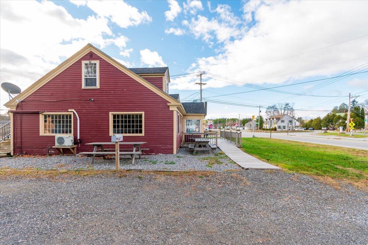 1587 Atlantic Highway Property Photo 56
