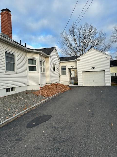 199 Essex Street Property Photo 33