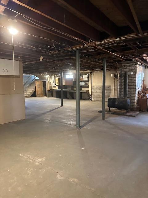 199 Essex Street Property Photo 38